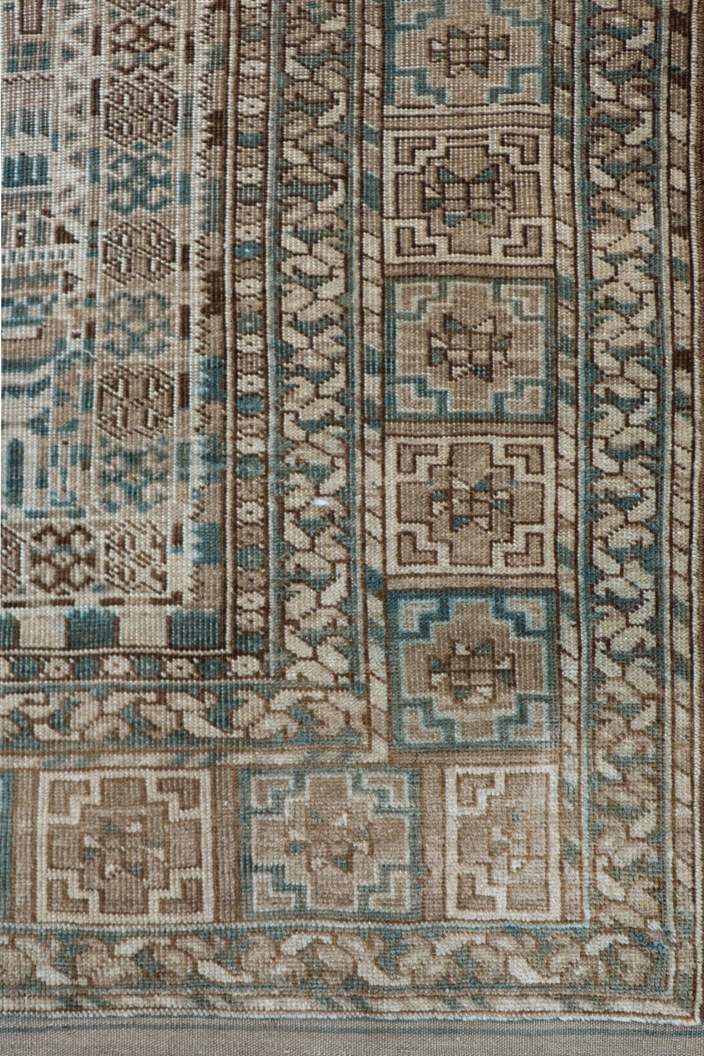 Vintage Ersari Handwoven Tribal Rug, J67469