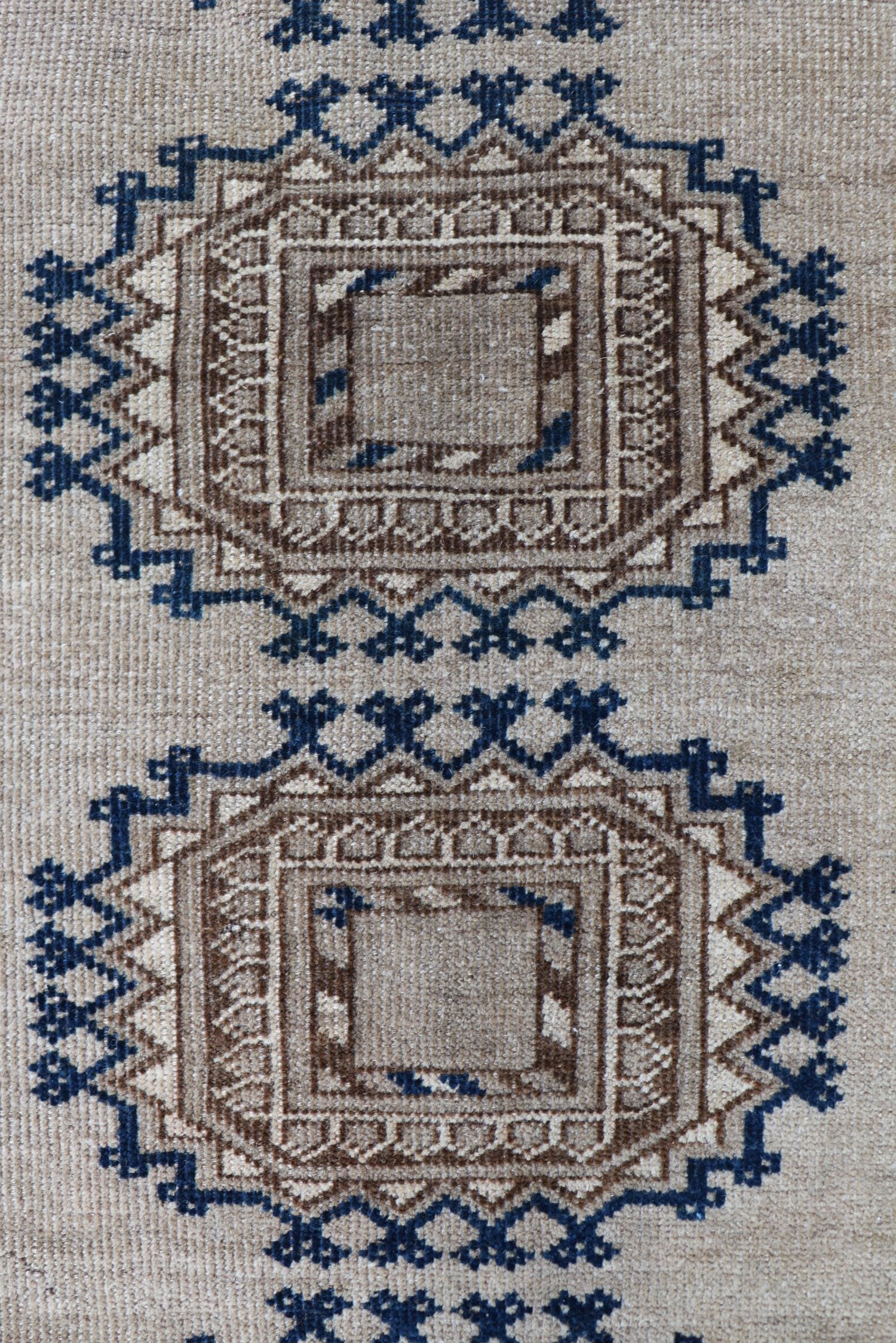 Vintage Ersari Handwoven Tribal Rug, J67599