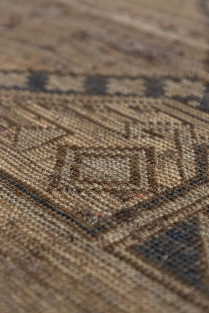 Vintage Ersari Handwoven Tribal Rug, J75389