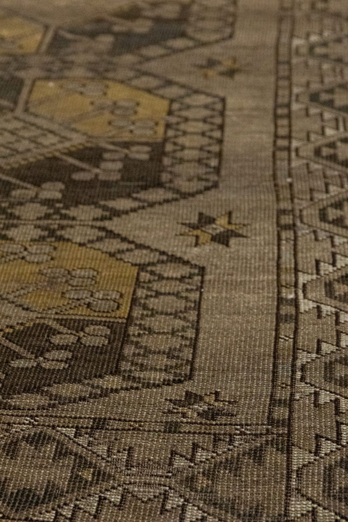 Vintage Ersari Handwoven Tribal Rug, J86132