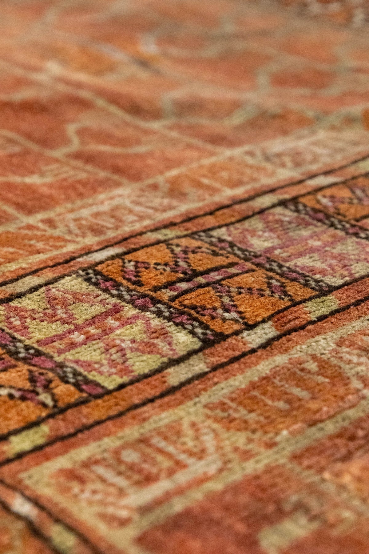 Vintage Ersari Handwoven Tribal Rug, J86259