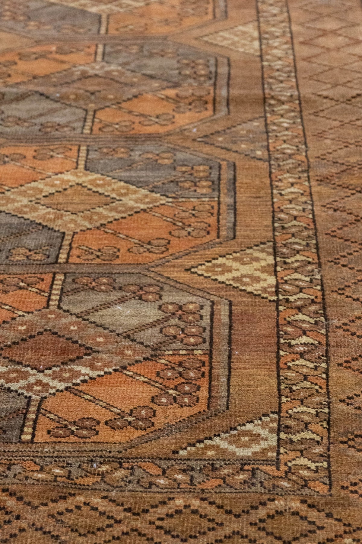 Vintage Ersari Handwoven Tribal Rug, J86263