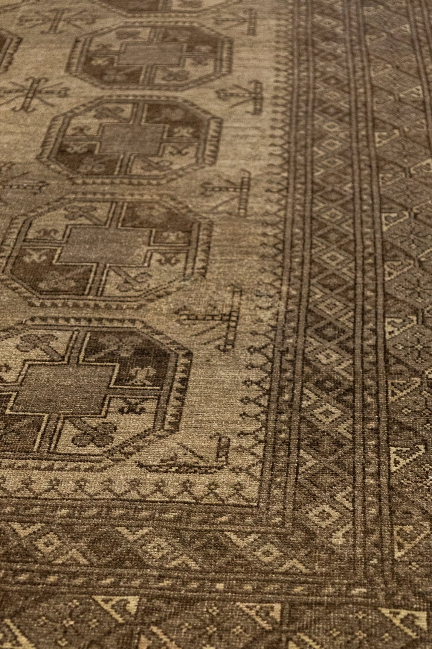 Vintage Ersari Handwoven Tribal Rug, J88034