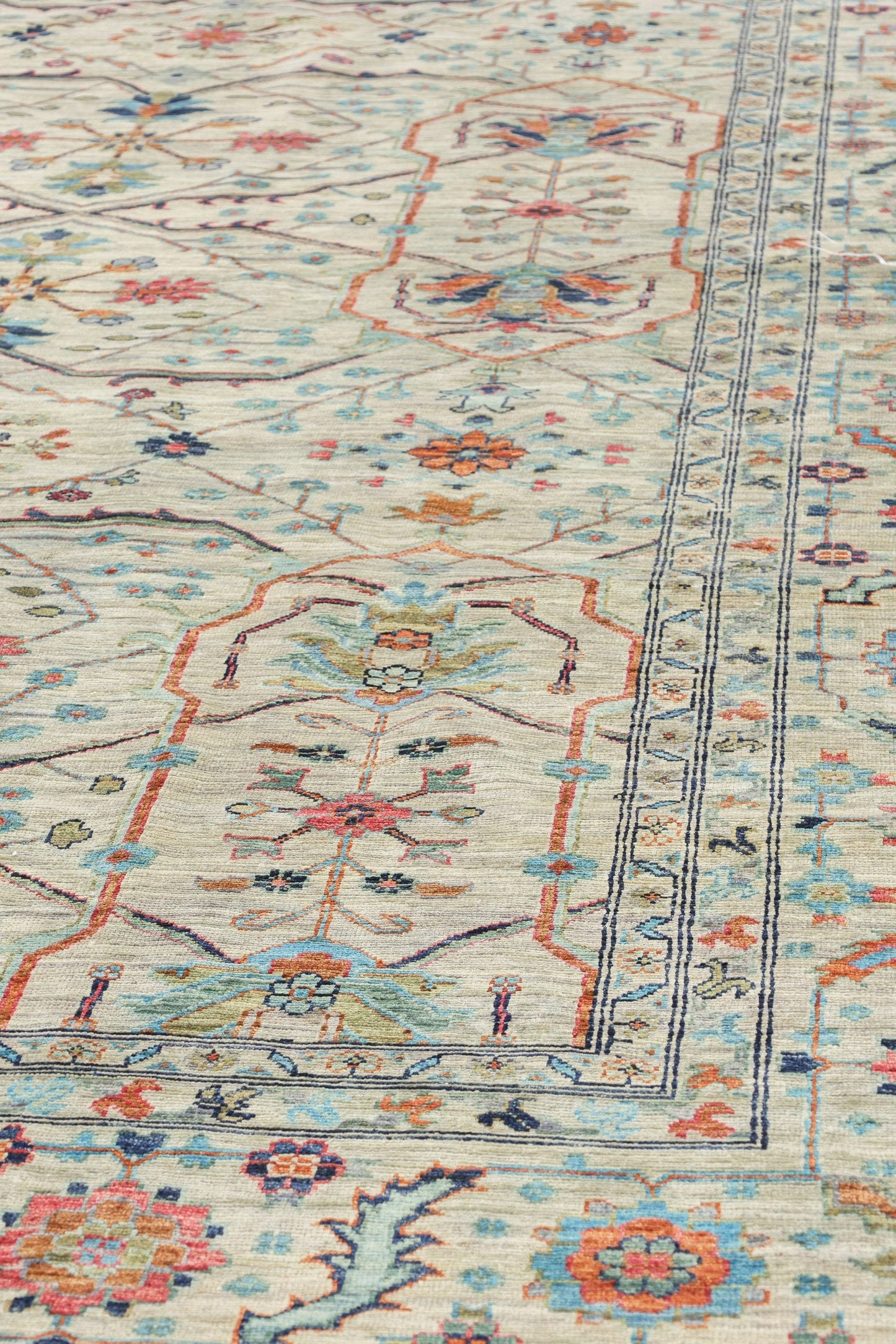 Ferahan Handwoven Tribal Rug, J81136