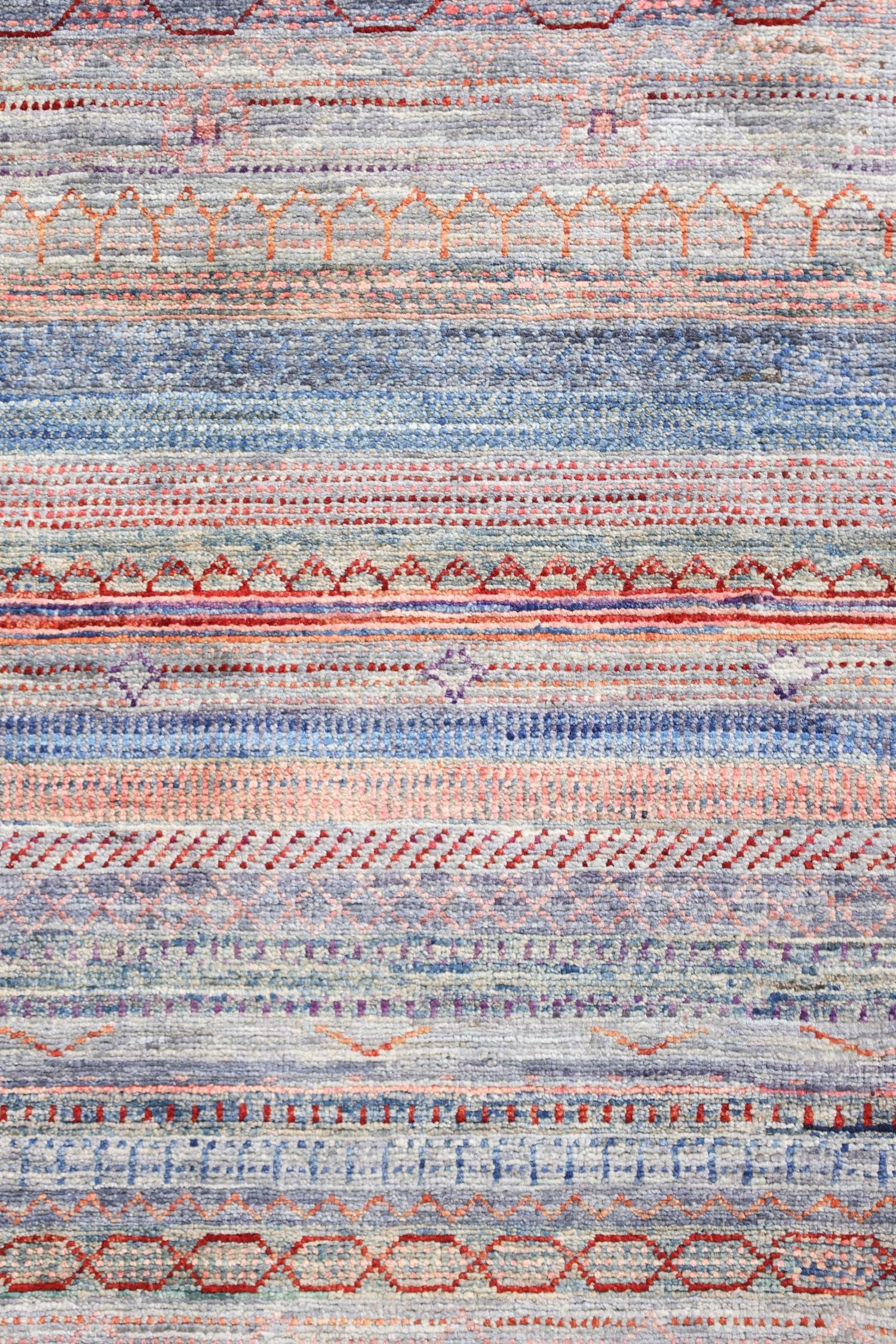 Gabbeh Handwoven Tribal Rug, J71115