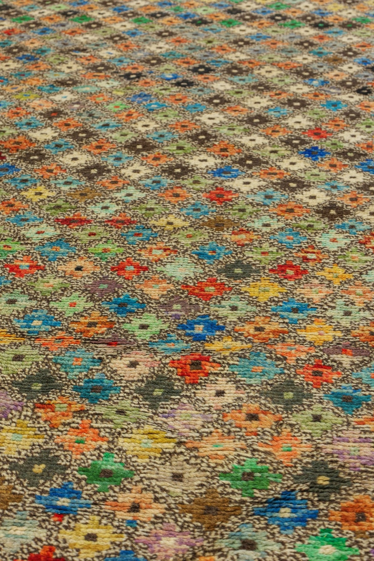 Gabbeh Handwoven Tribal Rug, J79485