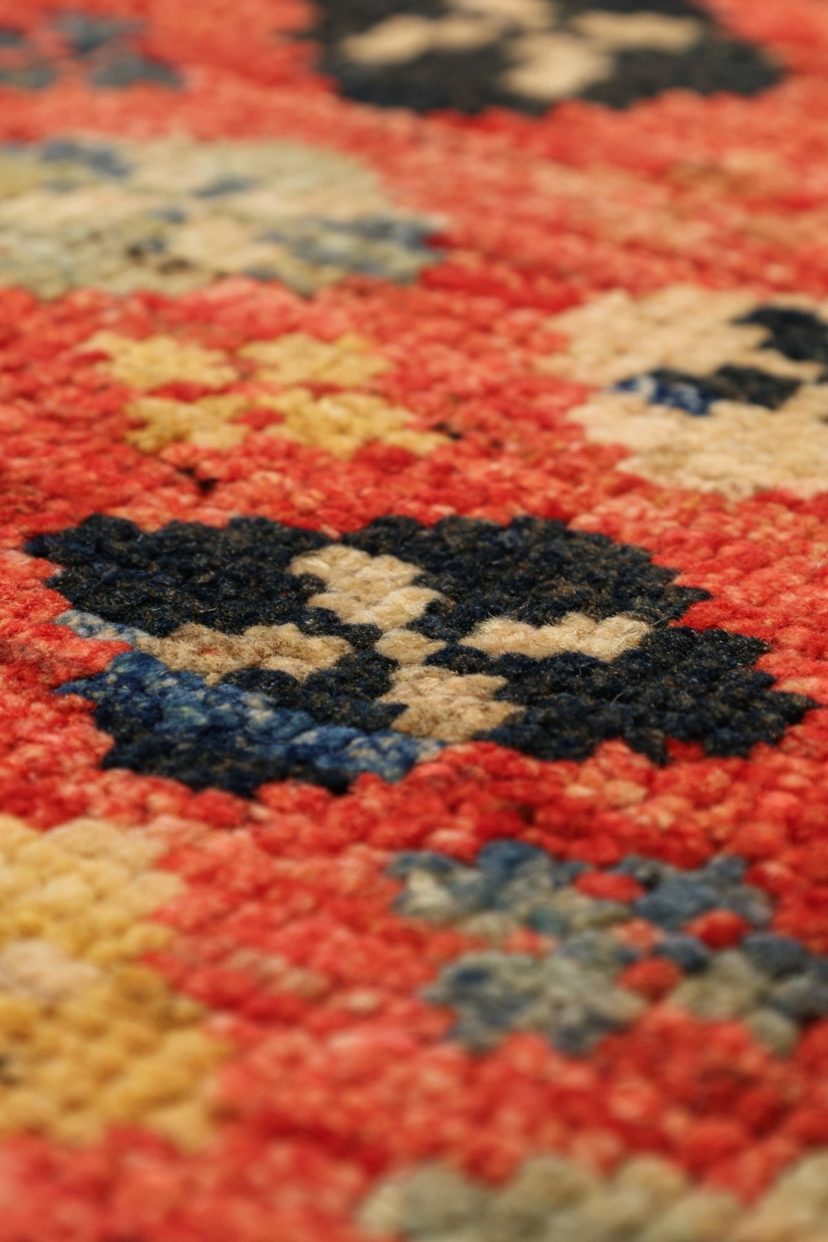 Gabbeh Handwoven Tribal Rug, J79517