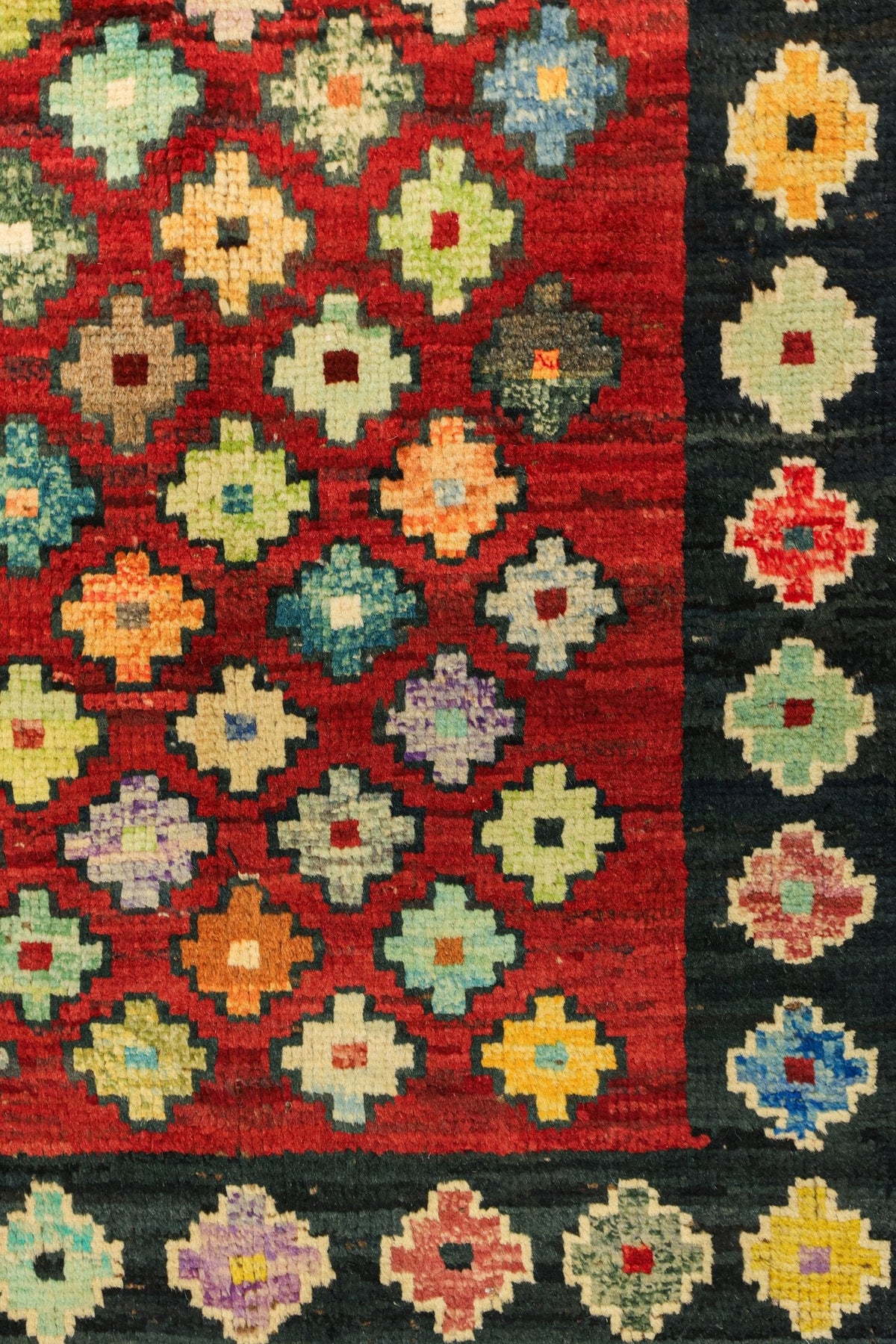 Gabbeh Handwoven Tribal Rug, J79526