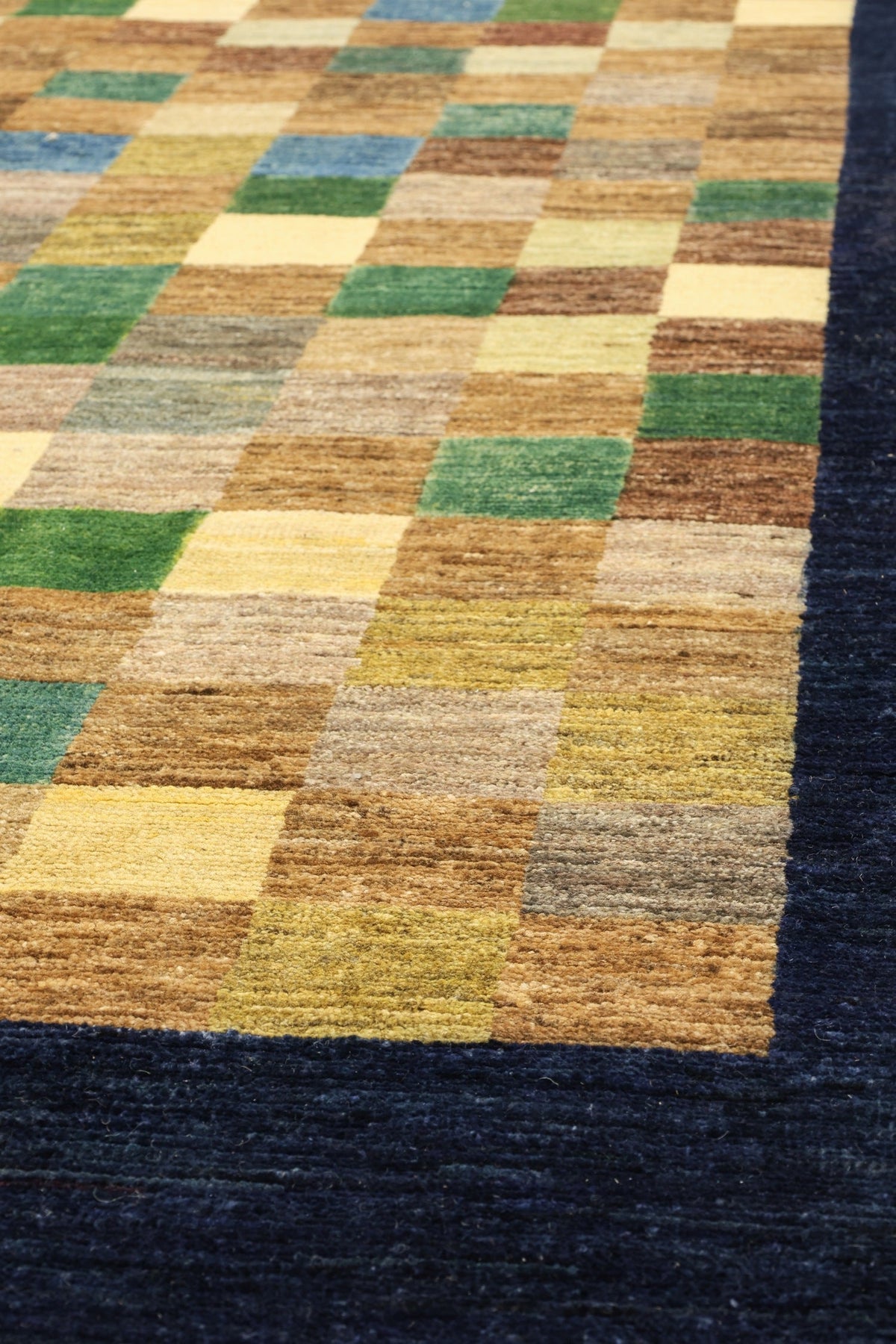 Gabbeh Handwoven Tribal Rug, J79566