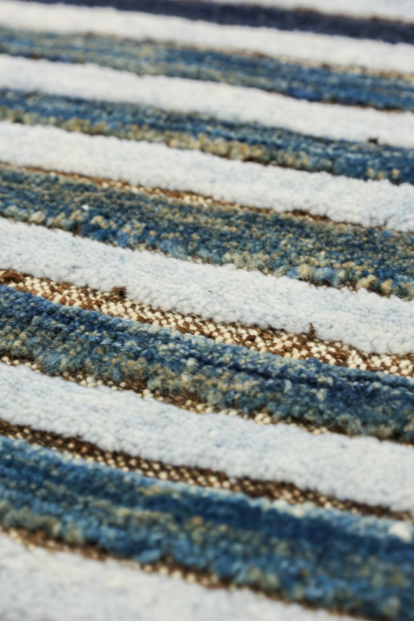 Gabbeh Handwoven Tribal Rug, J79626