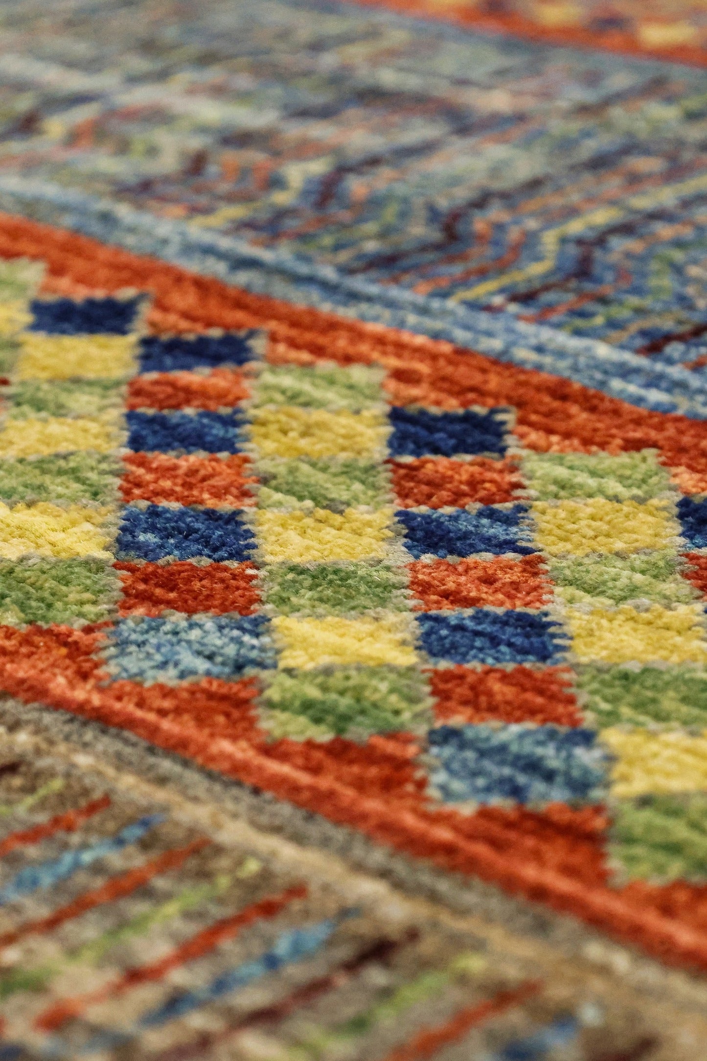 Gabbeh Handwoven Tribal Rug, J81350