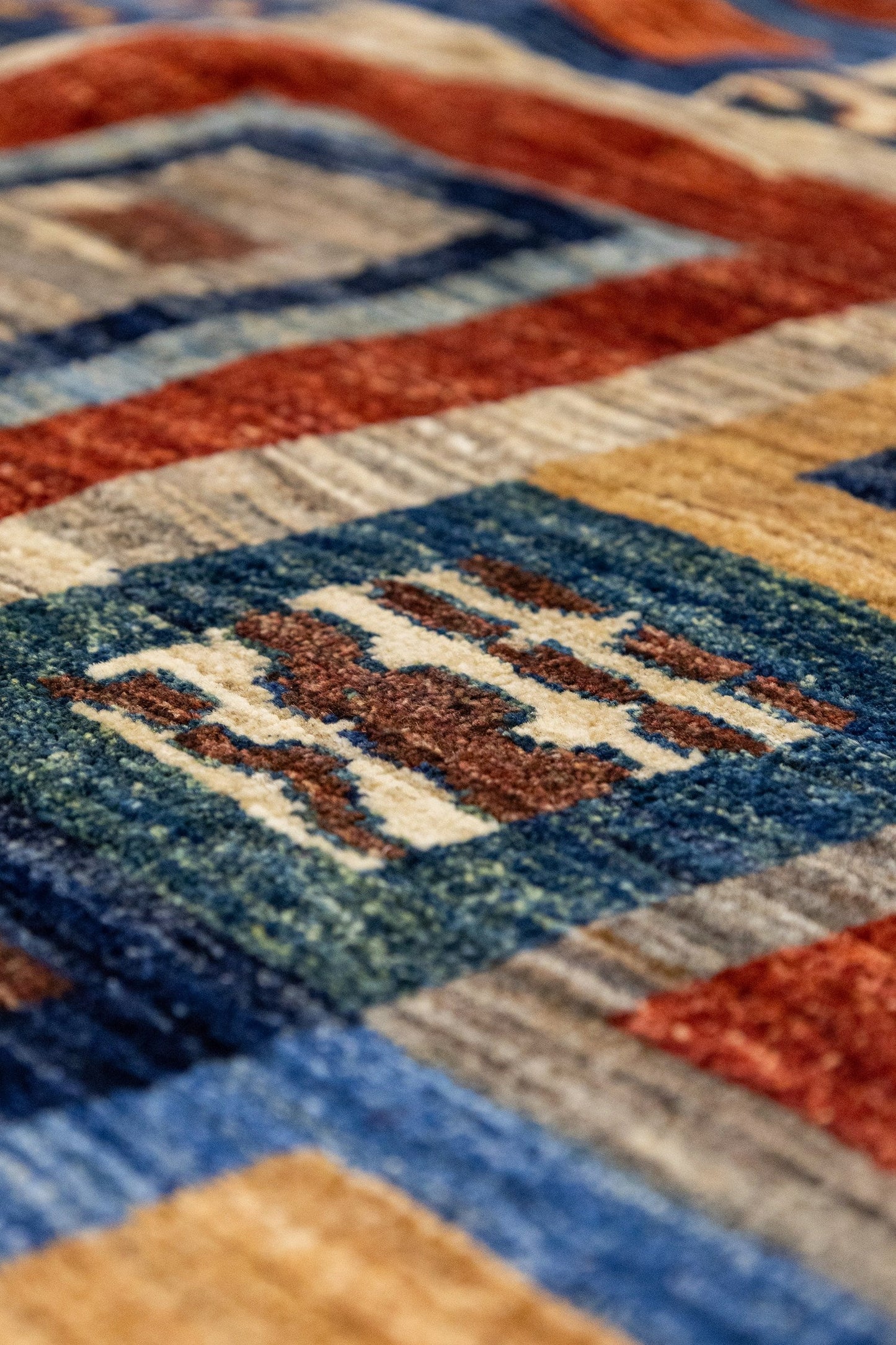 Gabbeh Handwoven Tribal Rug, J86195