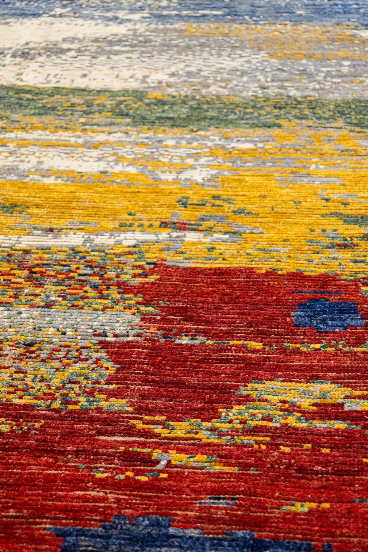 Gabbeh Handwoven Tribal Rug, J86838