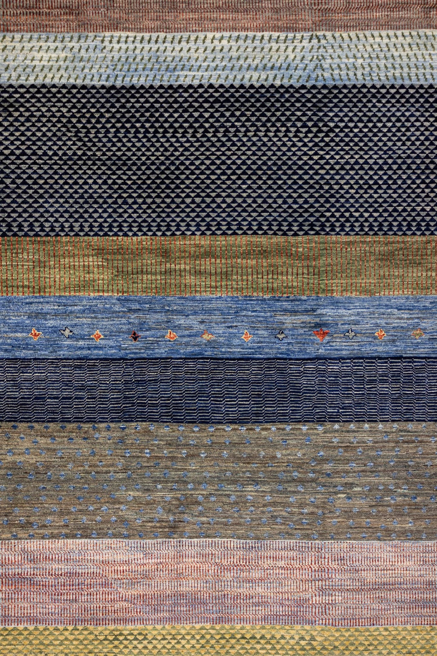Gabbeh Handwoven Tribal Rug, J87105
