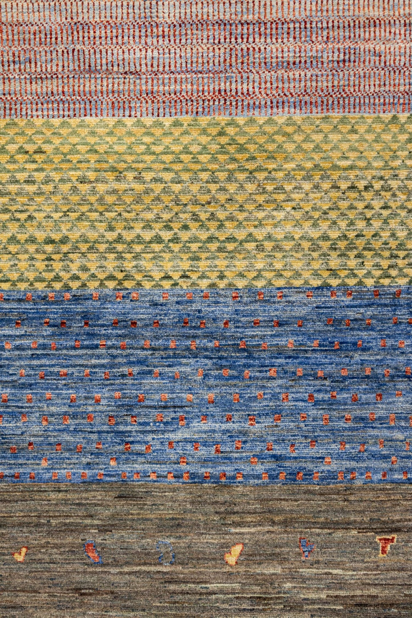Gabbeh Handwoven Tribal Rug, J87105