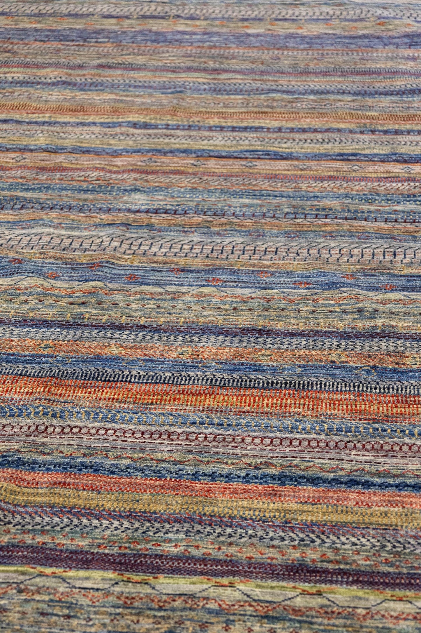 Gabbeh Handwoven Tribal Rug, J87456