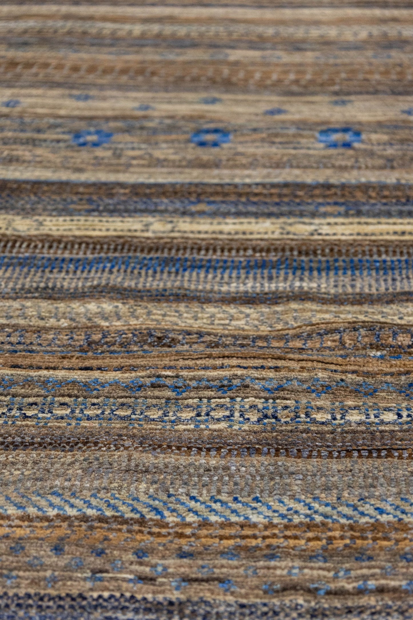 Gabbeh Handwoven Tribal Rug, J87466