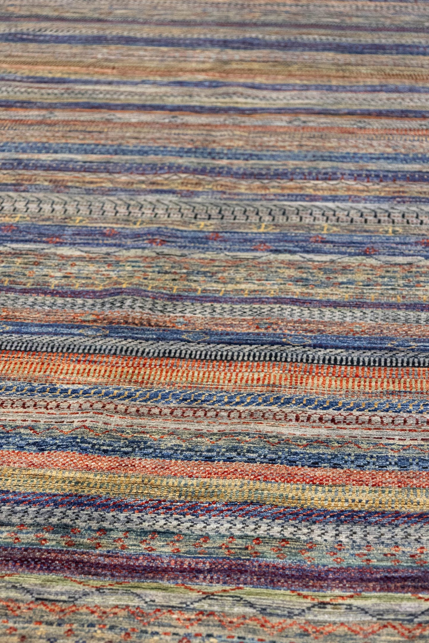 Gabbeh Handwoven Tribal Rug, J87483