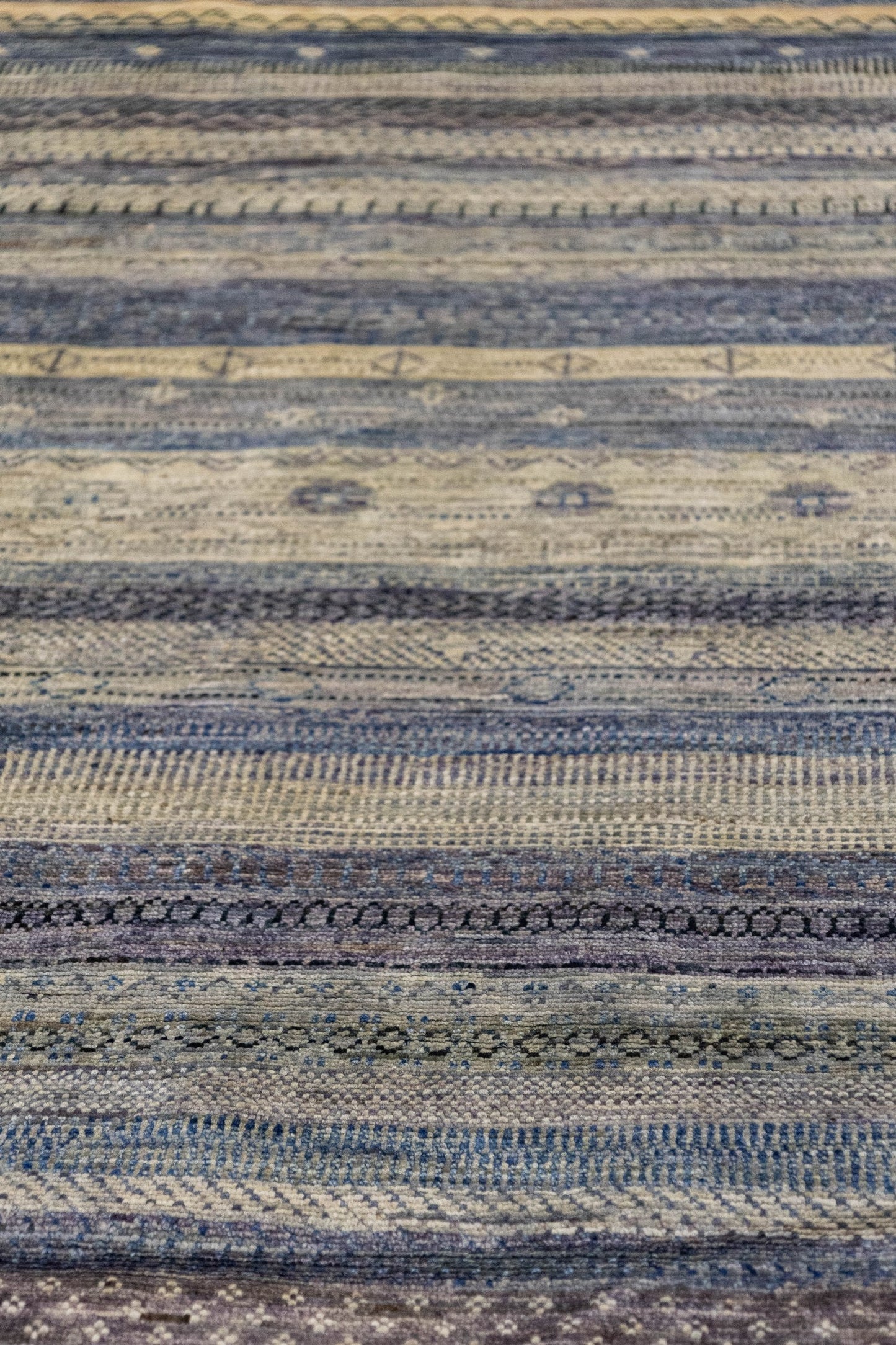 Gabbeh Handwoven Tribal Rug, J87488