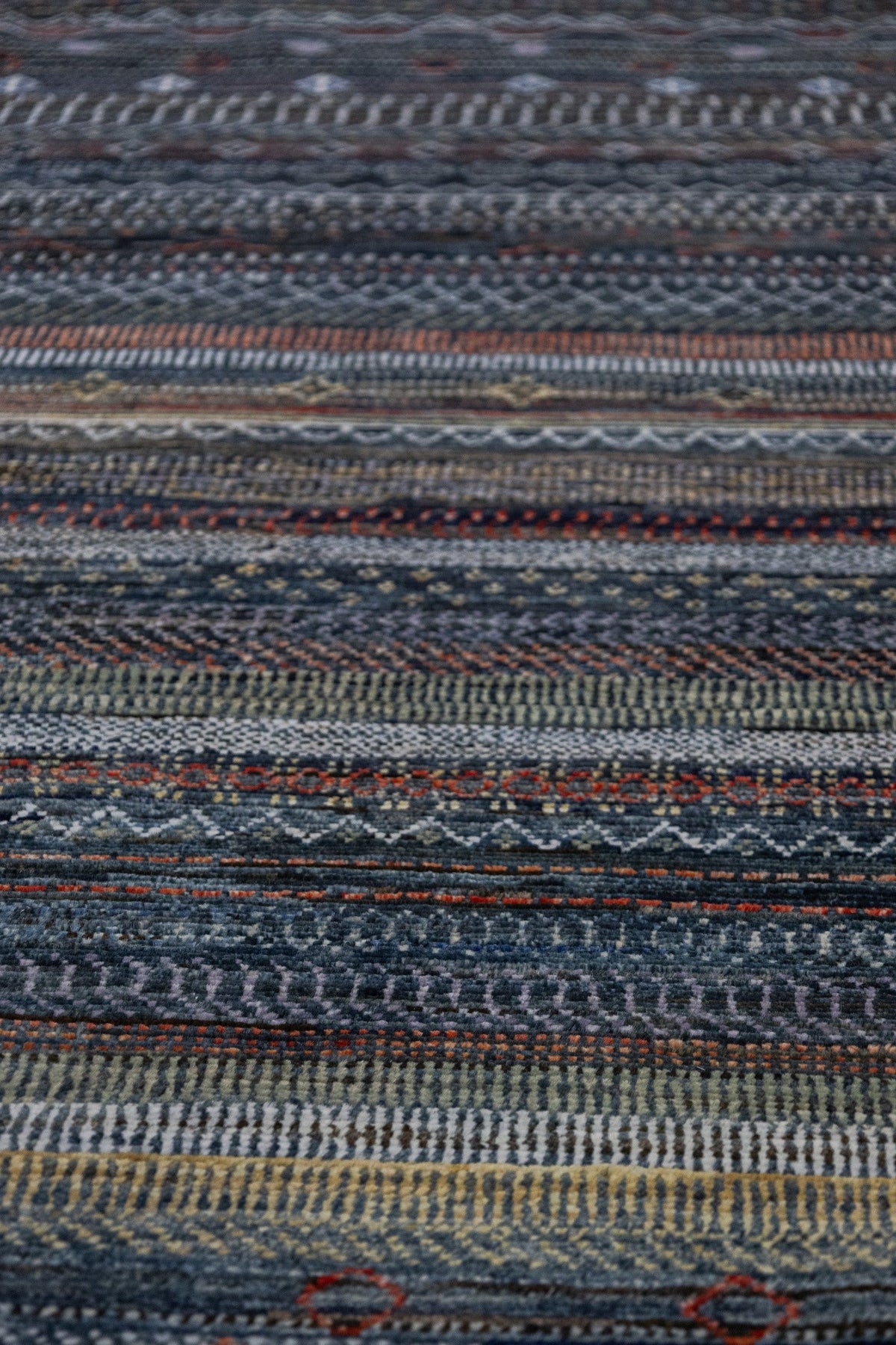 Gabbeh Handwoven Tribal Rug, J89235