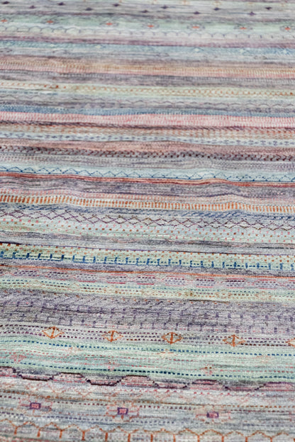 Gabbeh Handwoven Tribal Rug, J89238