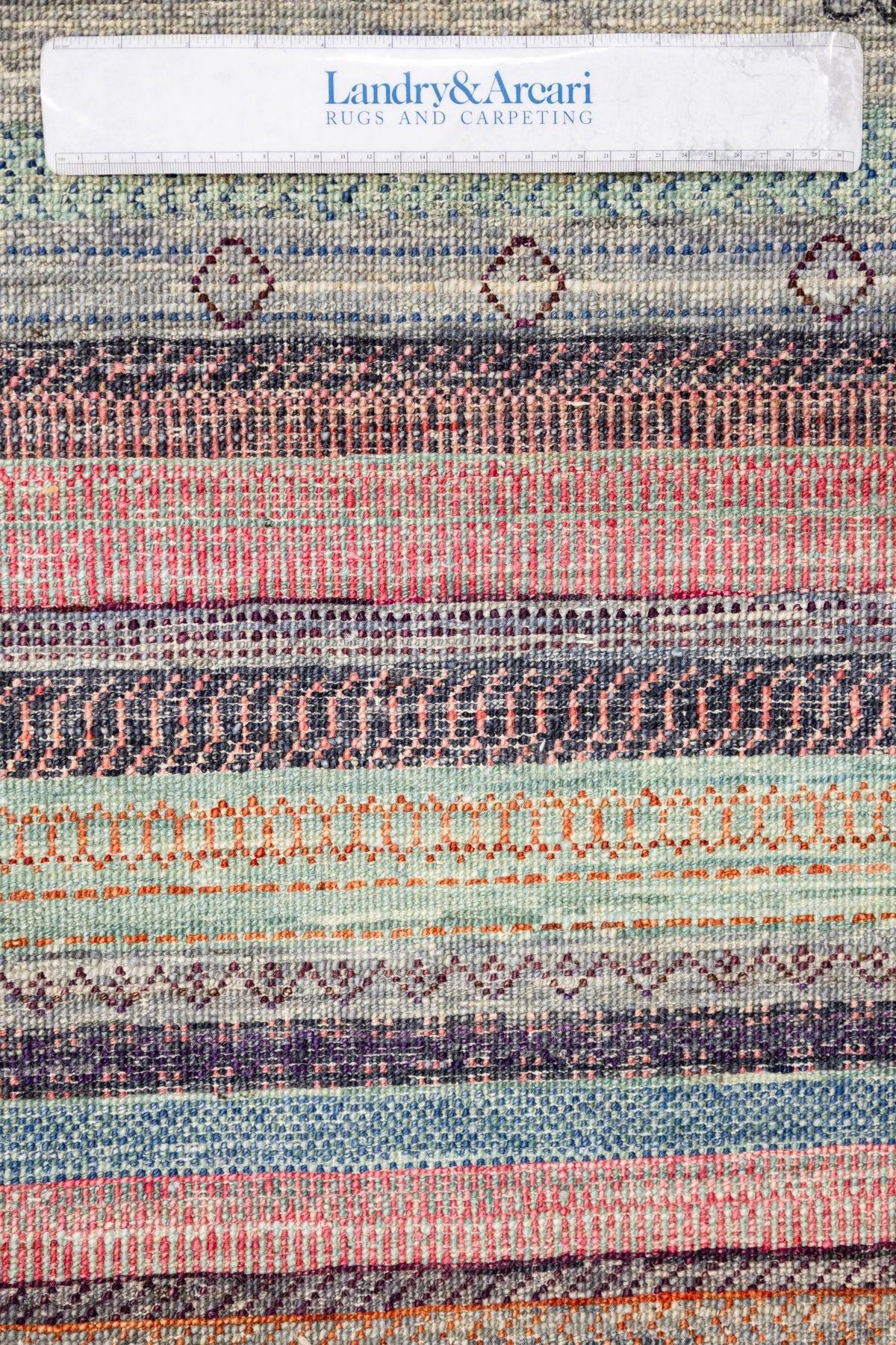Gabbeh Handwoven Tribal Rug, J89238