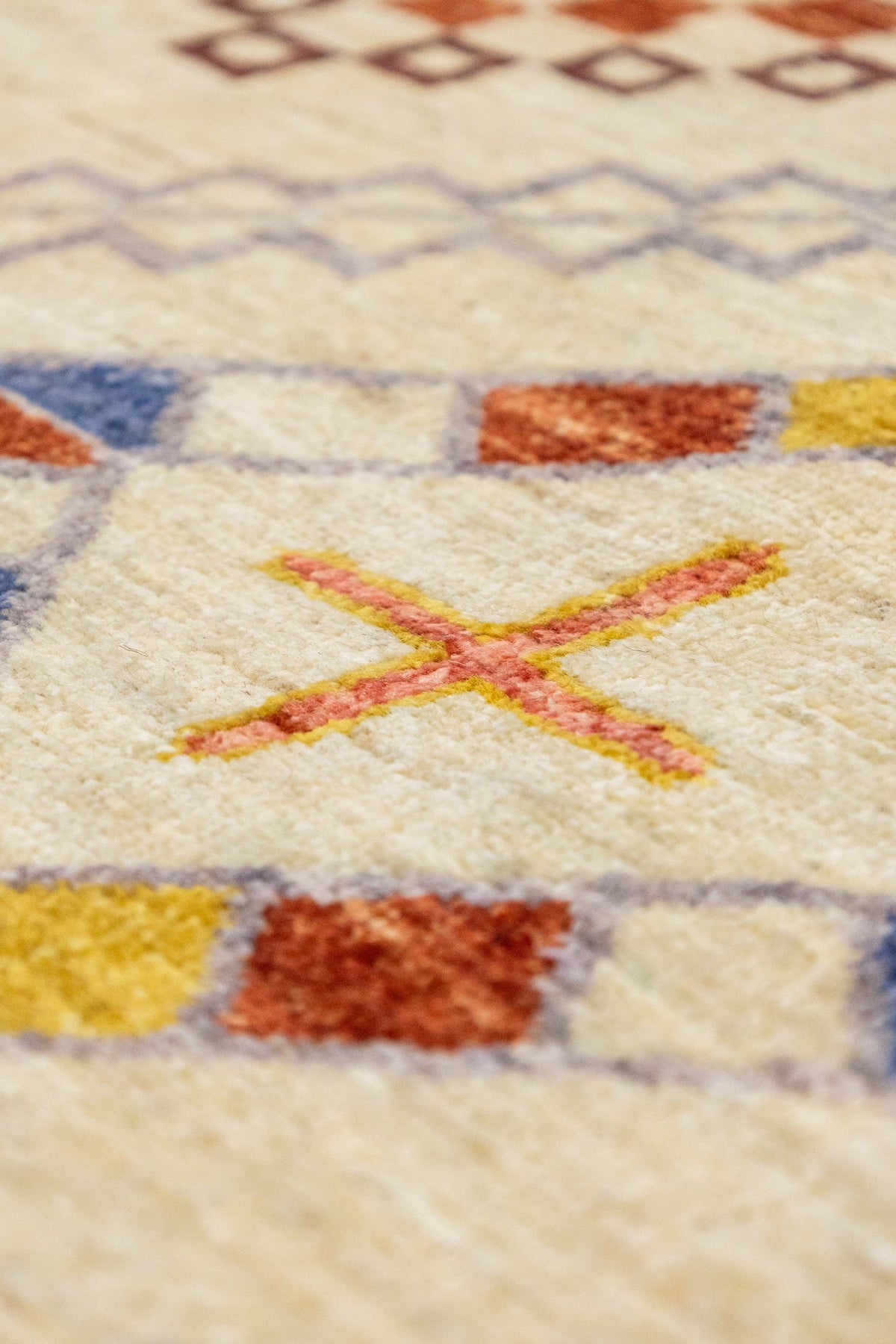 Gabbeh Handwoven Tribal Rug, J89859