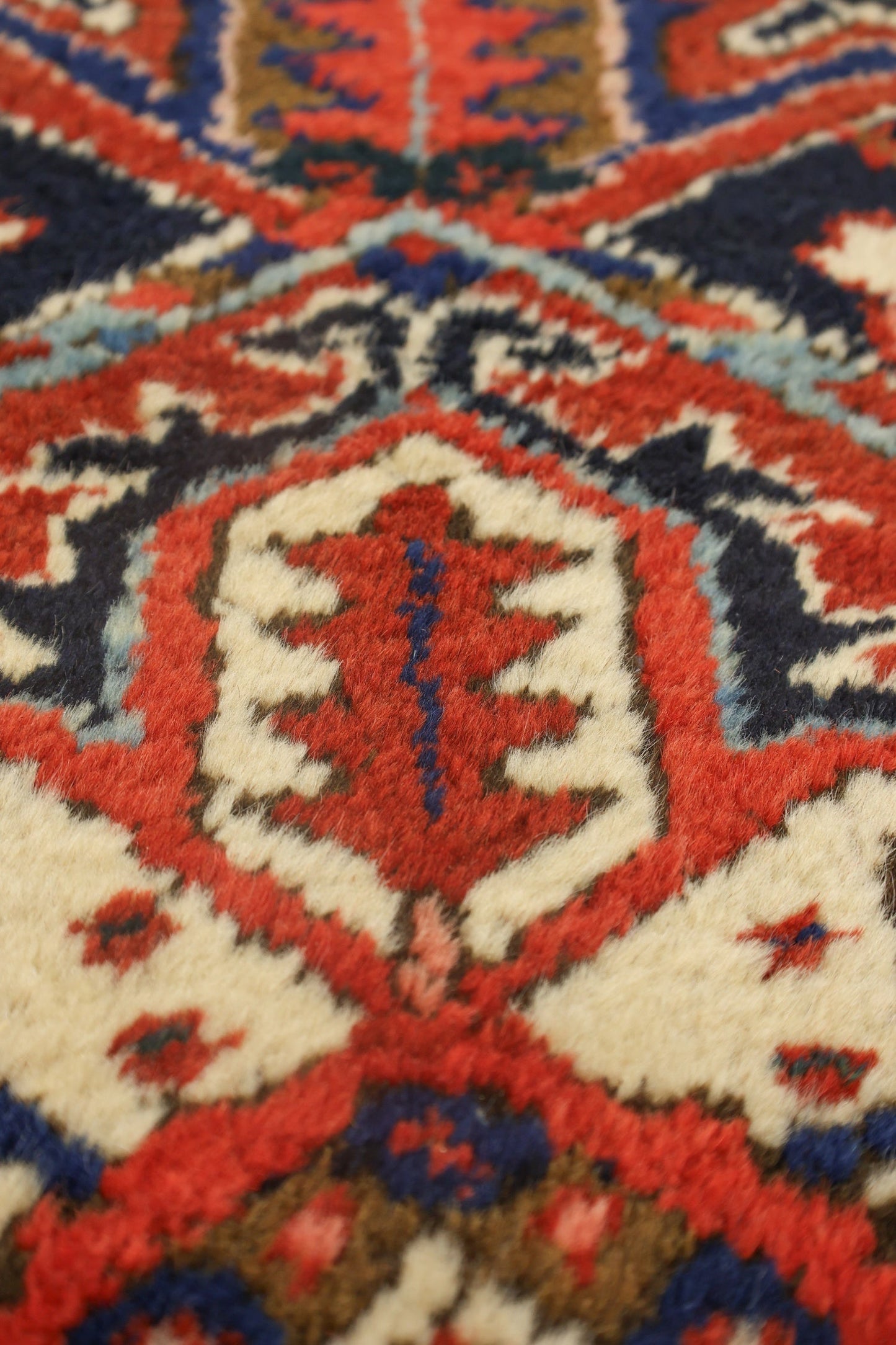 Antique Heriz Handwoven Tribal Rug, 75306