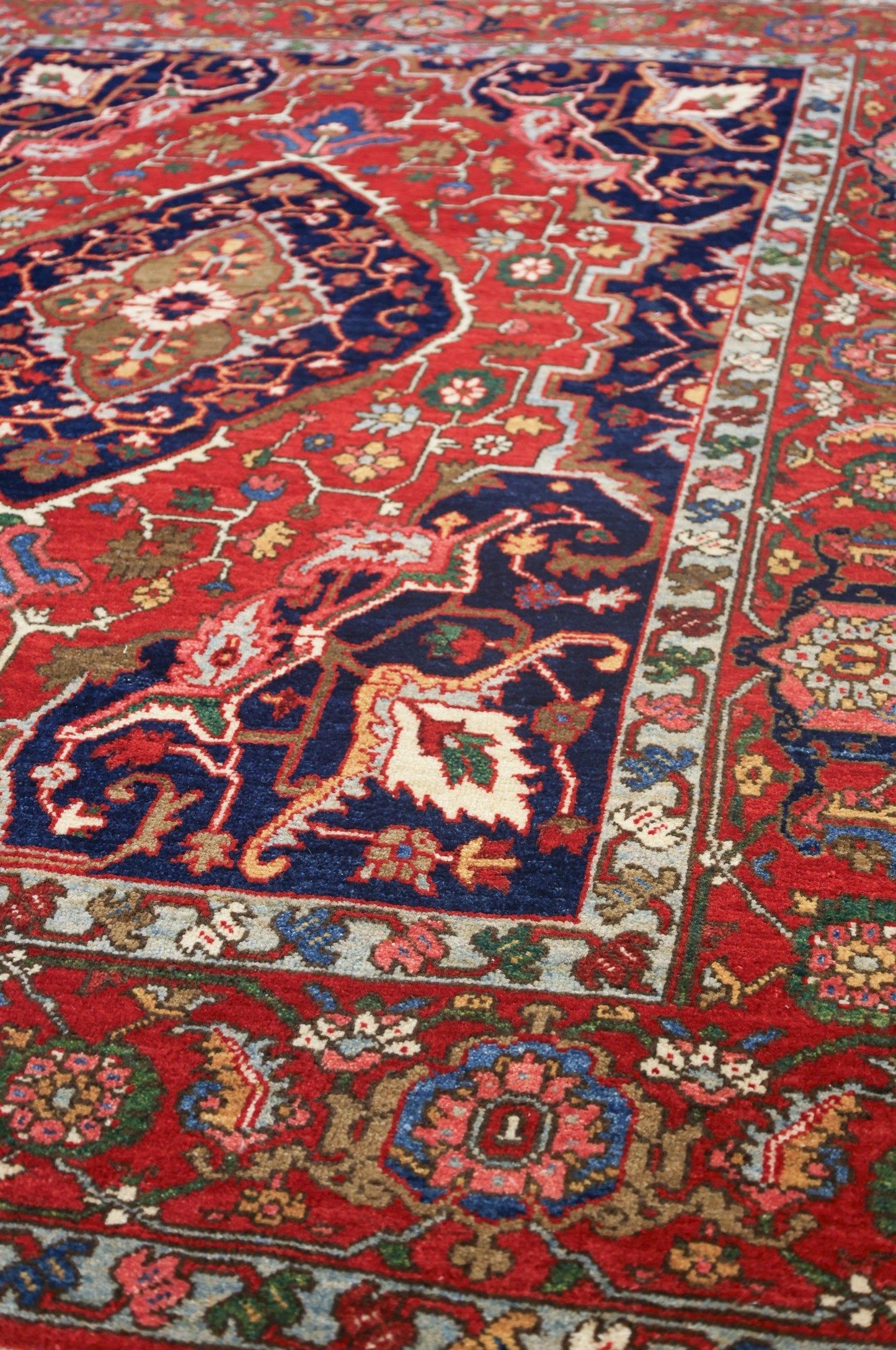 Heriz Handwoven Tribal Rug, 78821