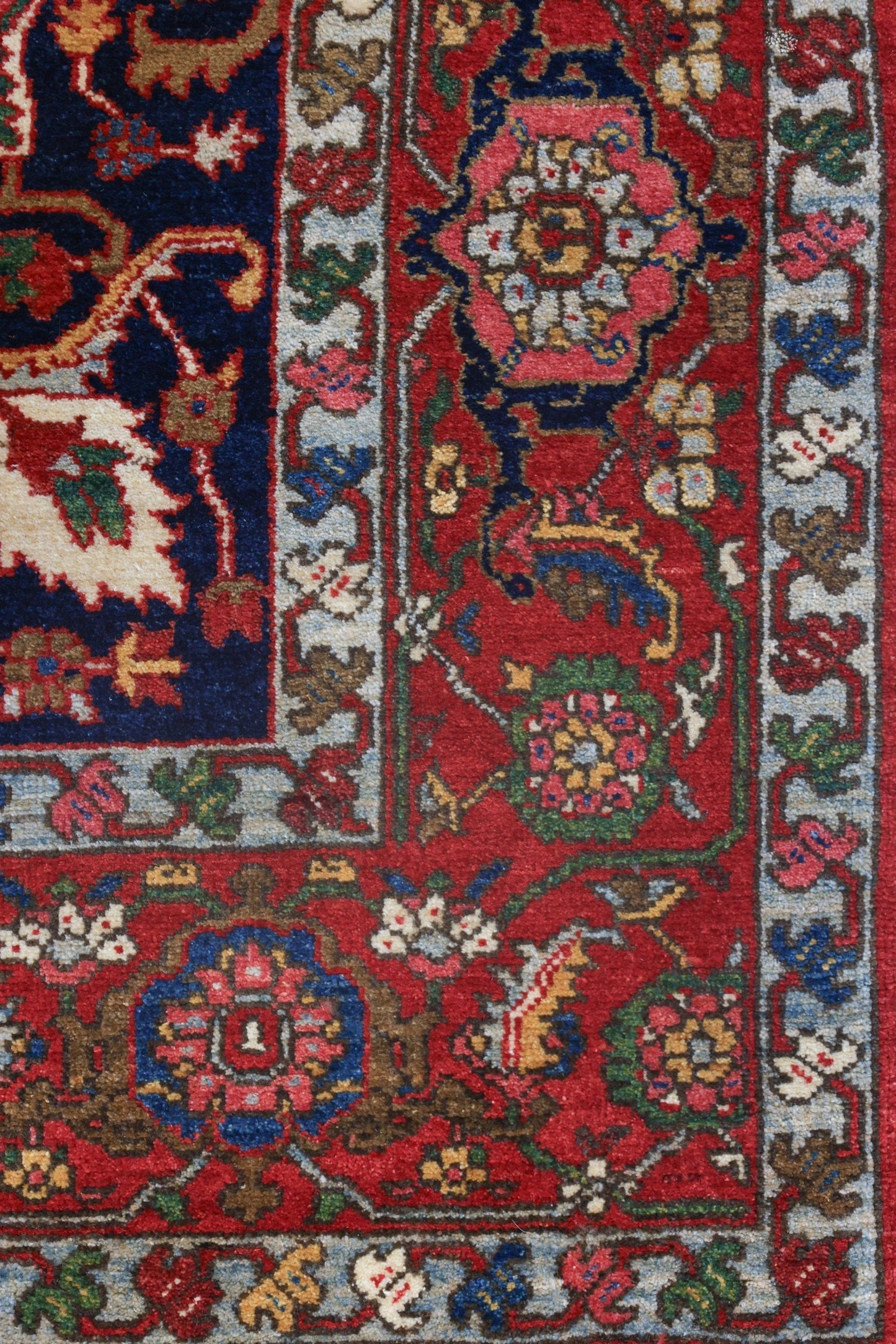 Heriz Handwoven Tribal Rug, 78821