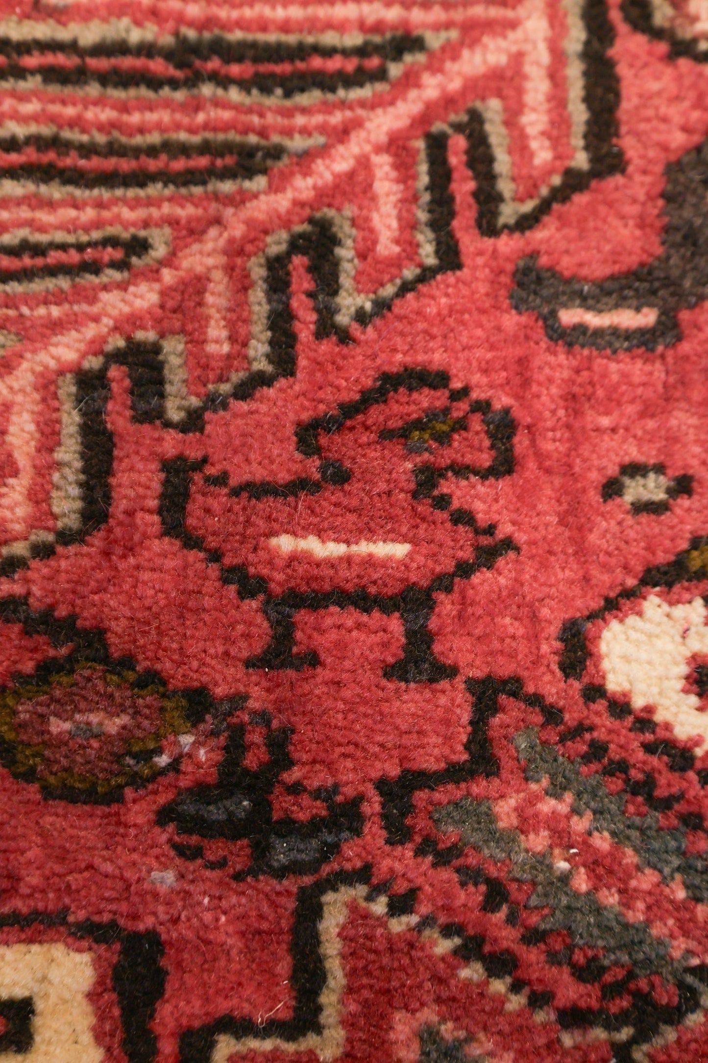 Antique Heriz Handwoven Tribal Rug, 80249