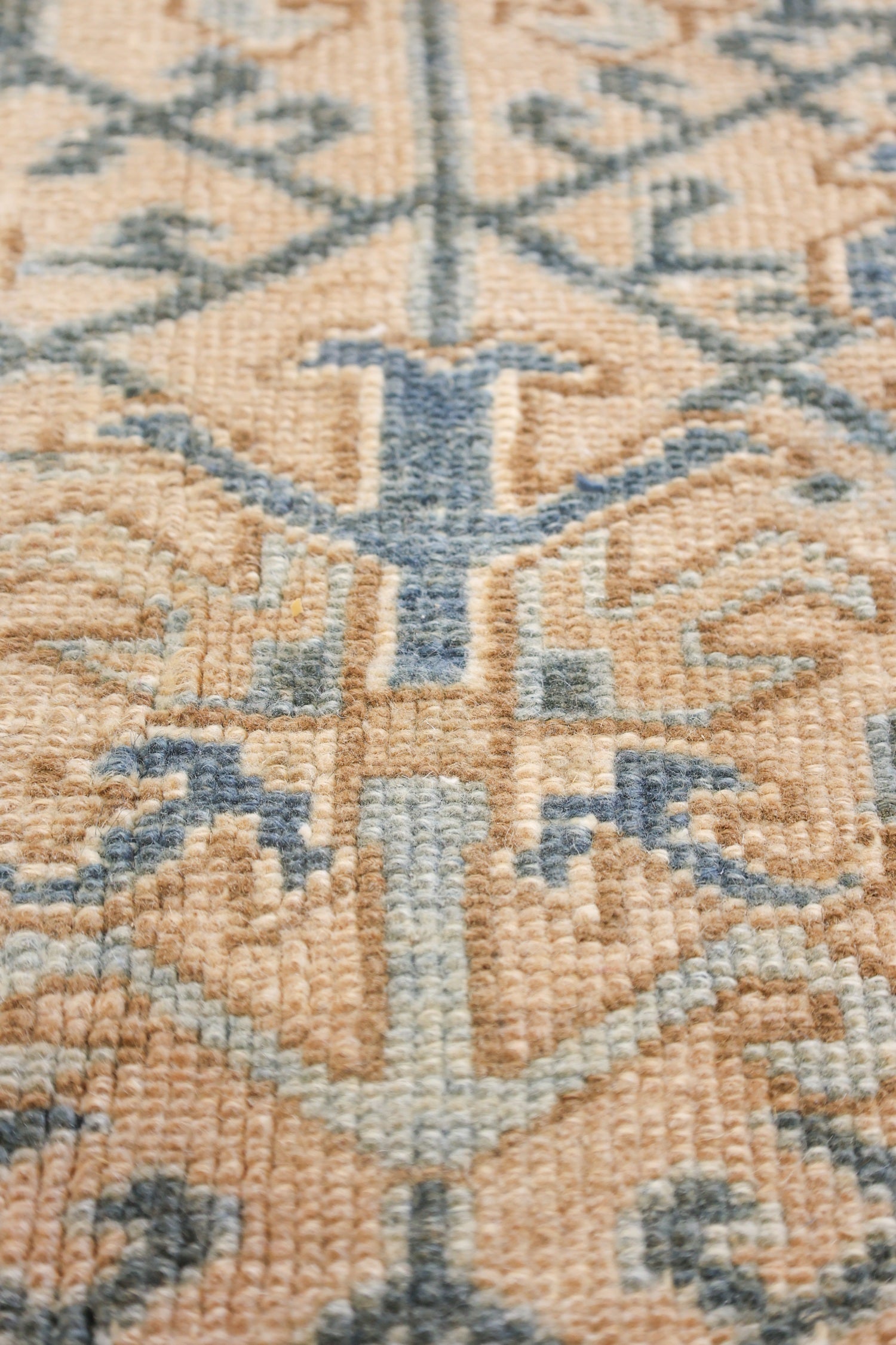 Vintage Heriz Handwoven Tribal Rug, J70623