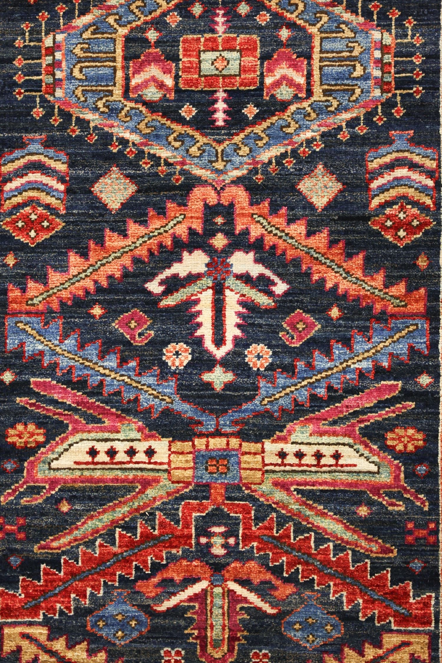 Heriz Handwoven Tribal Rug, J71104