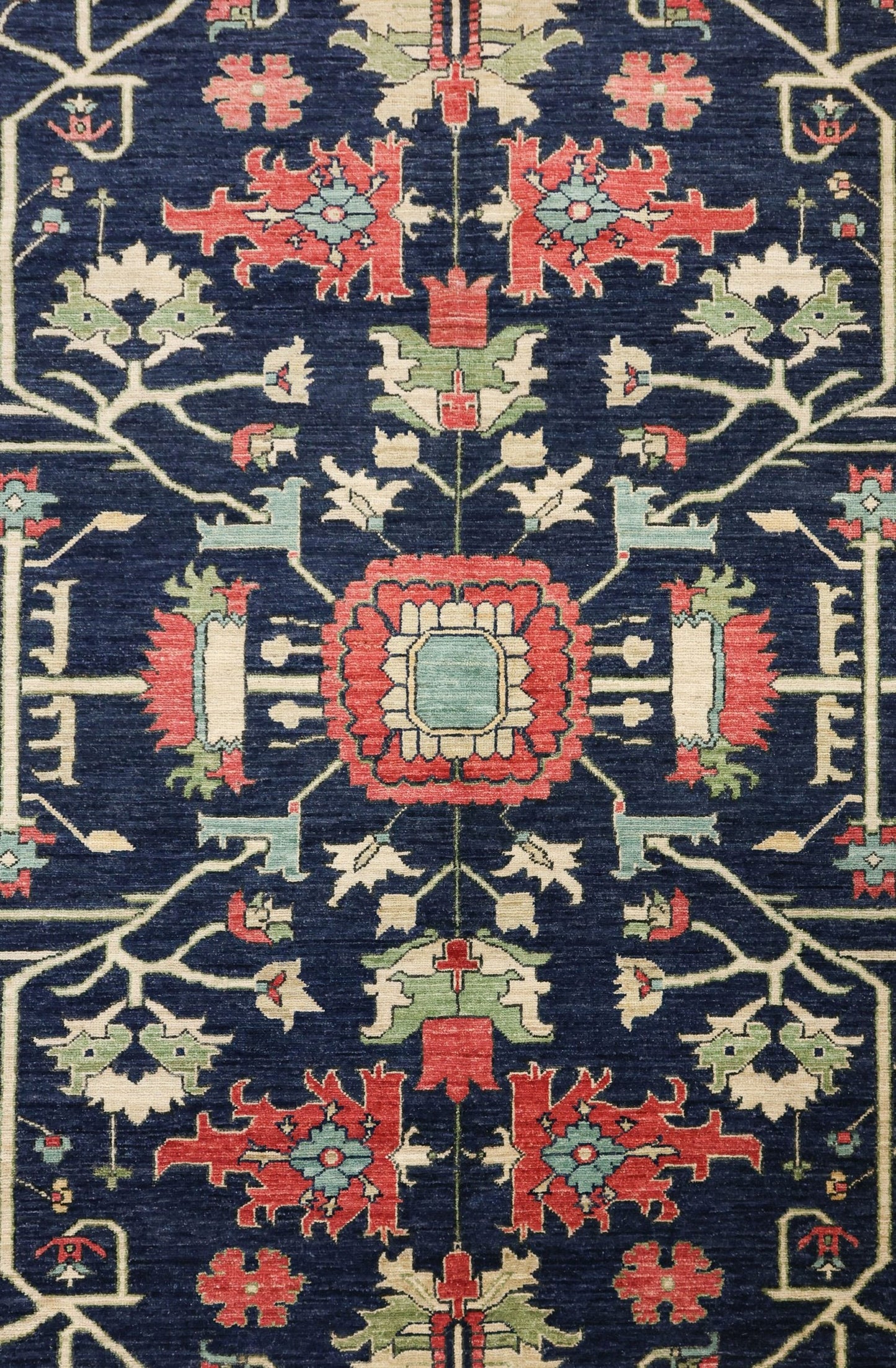 Heriz Handwoven Tribal Rug, J71147