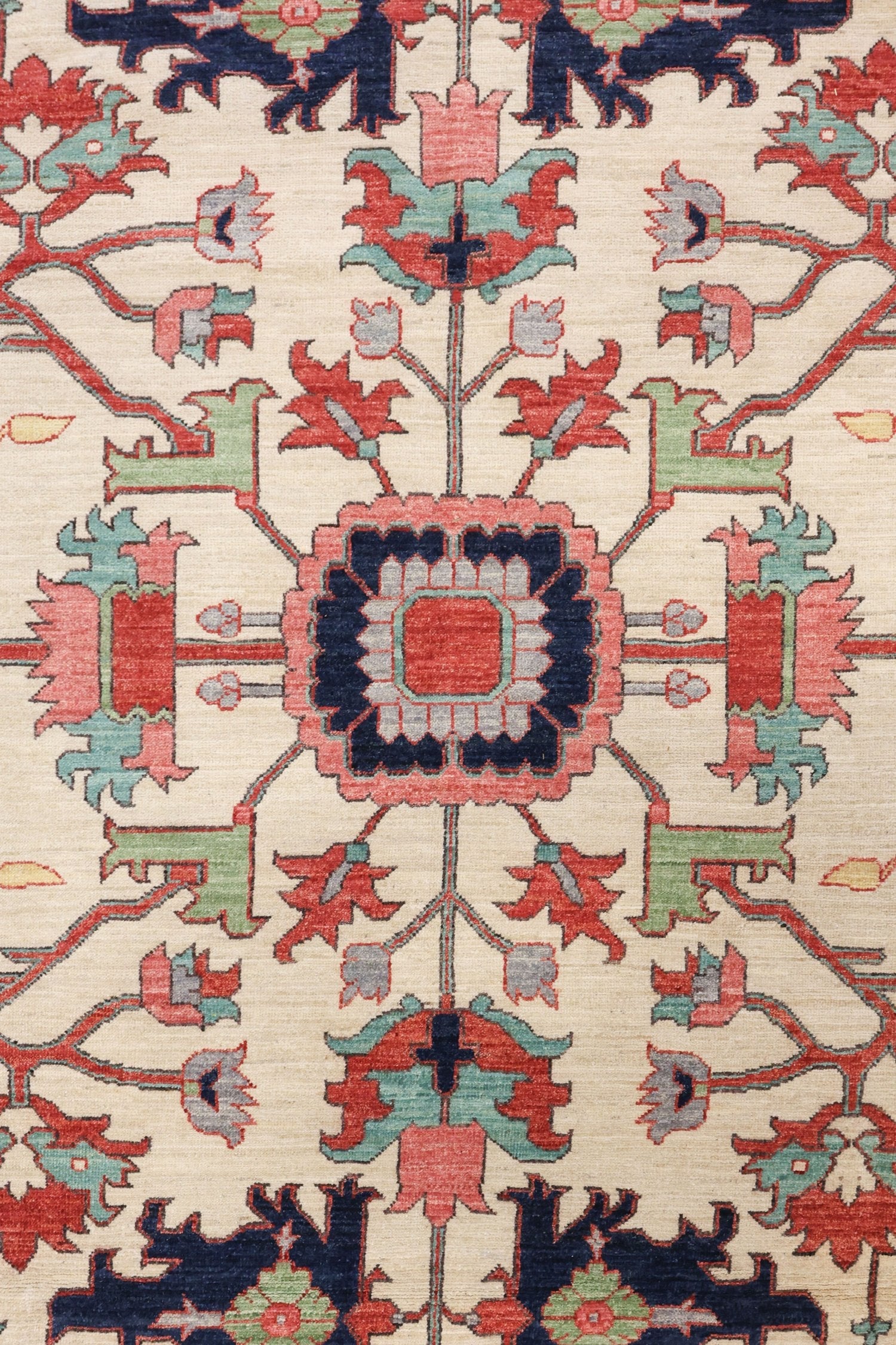 Heriz Handwoven Tribal Rug, J71208