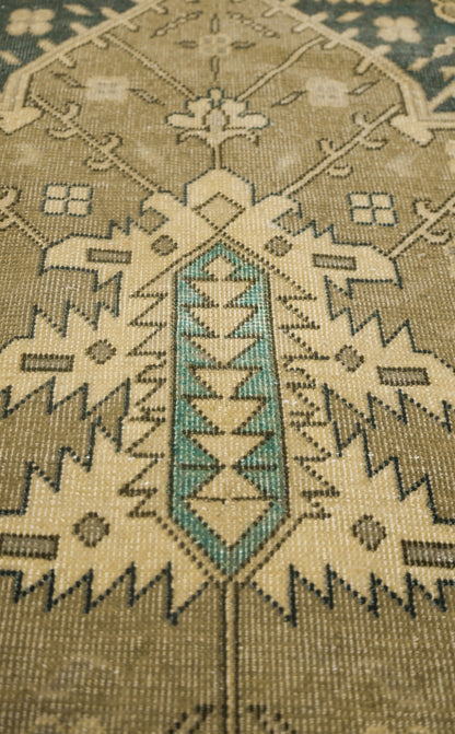 Vintage Heriz Handwoven Tribal Rug, J72540