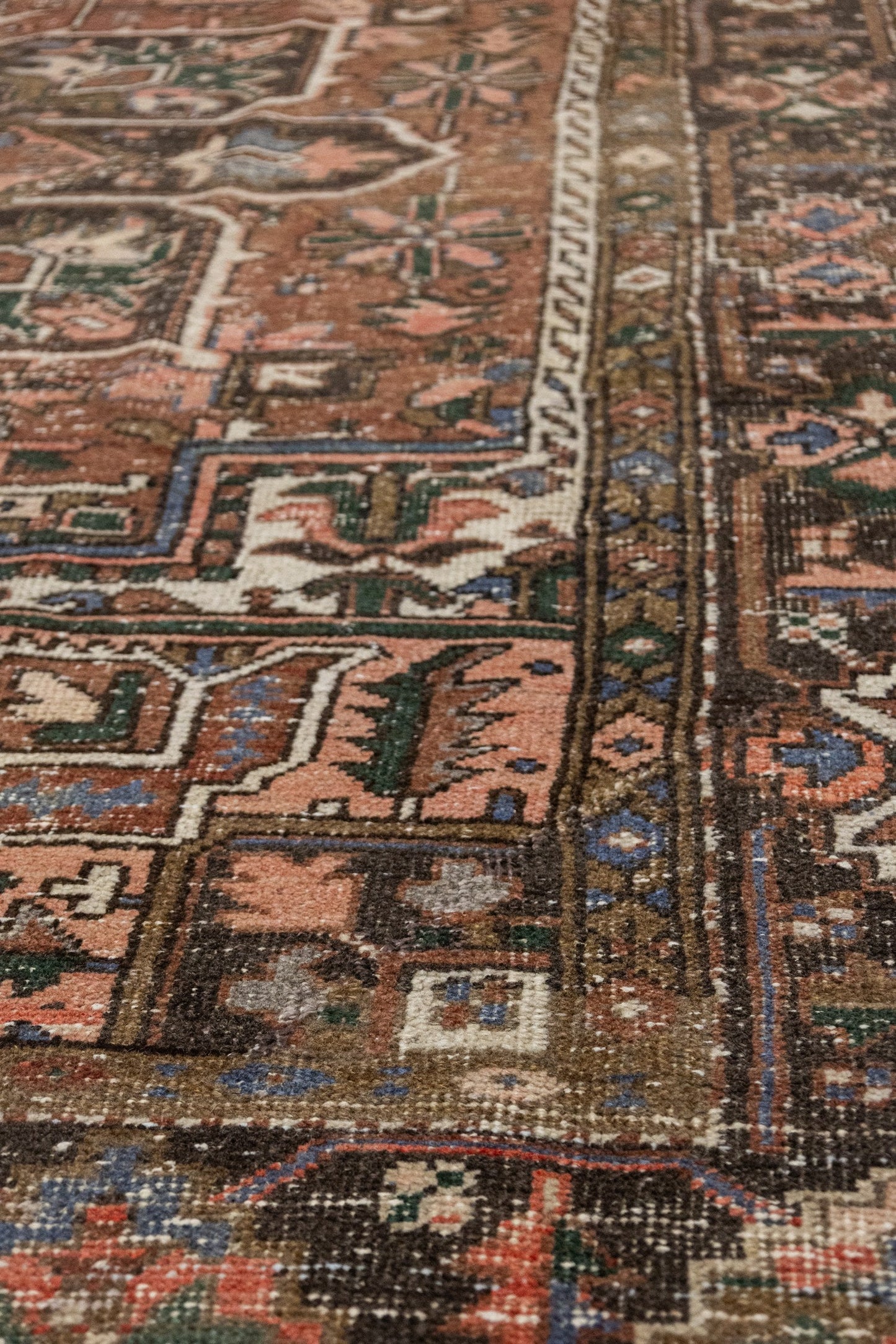 Vintage Heriz Handwoven Tribal Rug, J73952