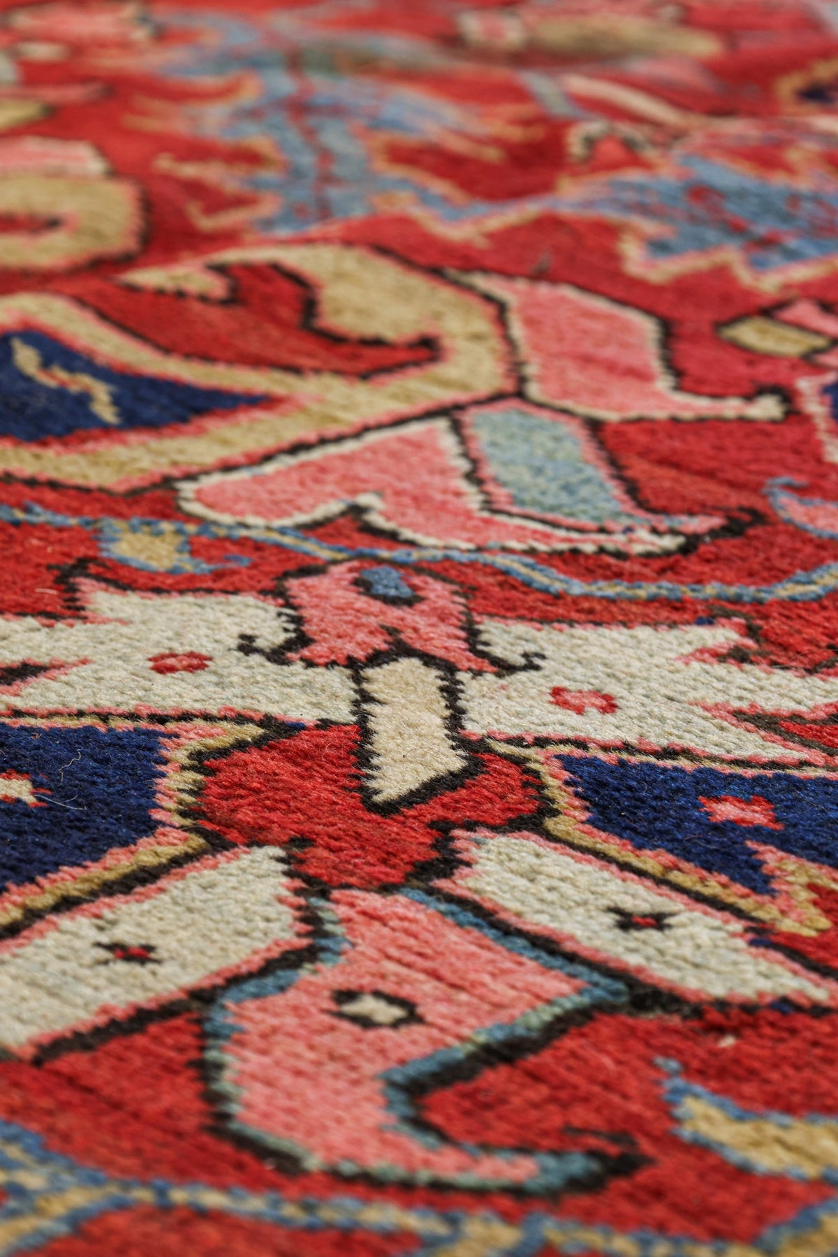 Antique Heriz Handwoven Tribal Rug, J76715