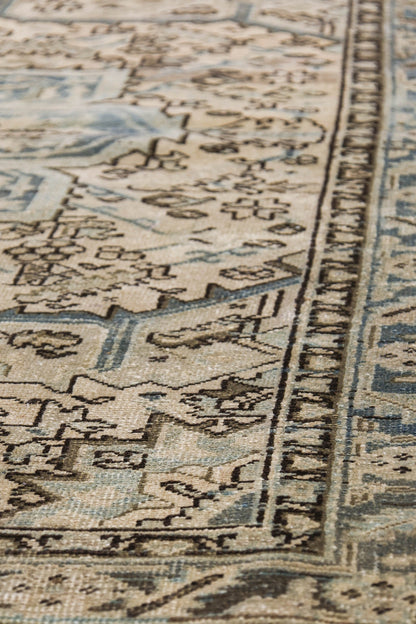 Vintage Heriz Handwoven Tribal Rug, J79445