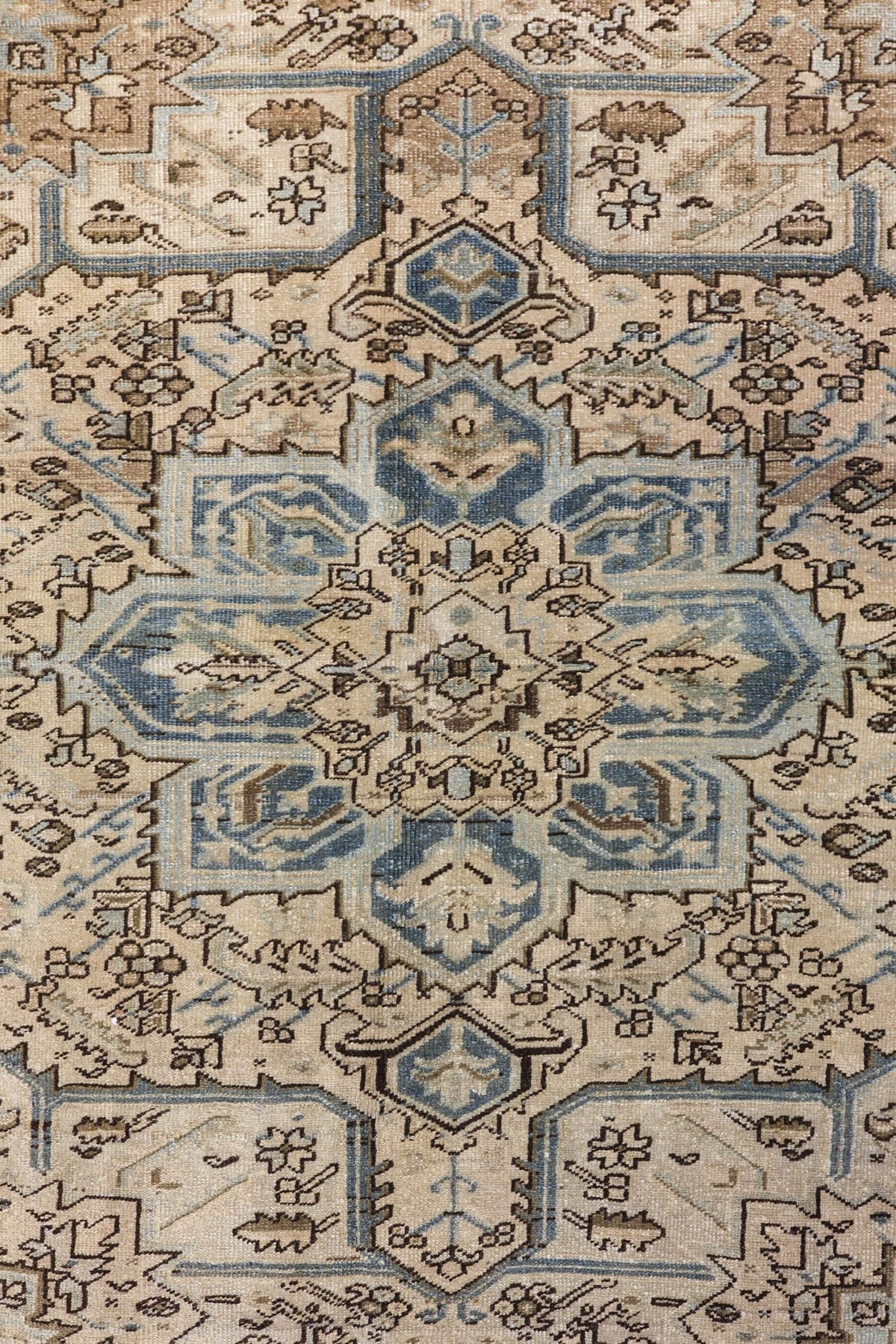 Vintage Heriz Handwoven Tribal Rug, J79445