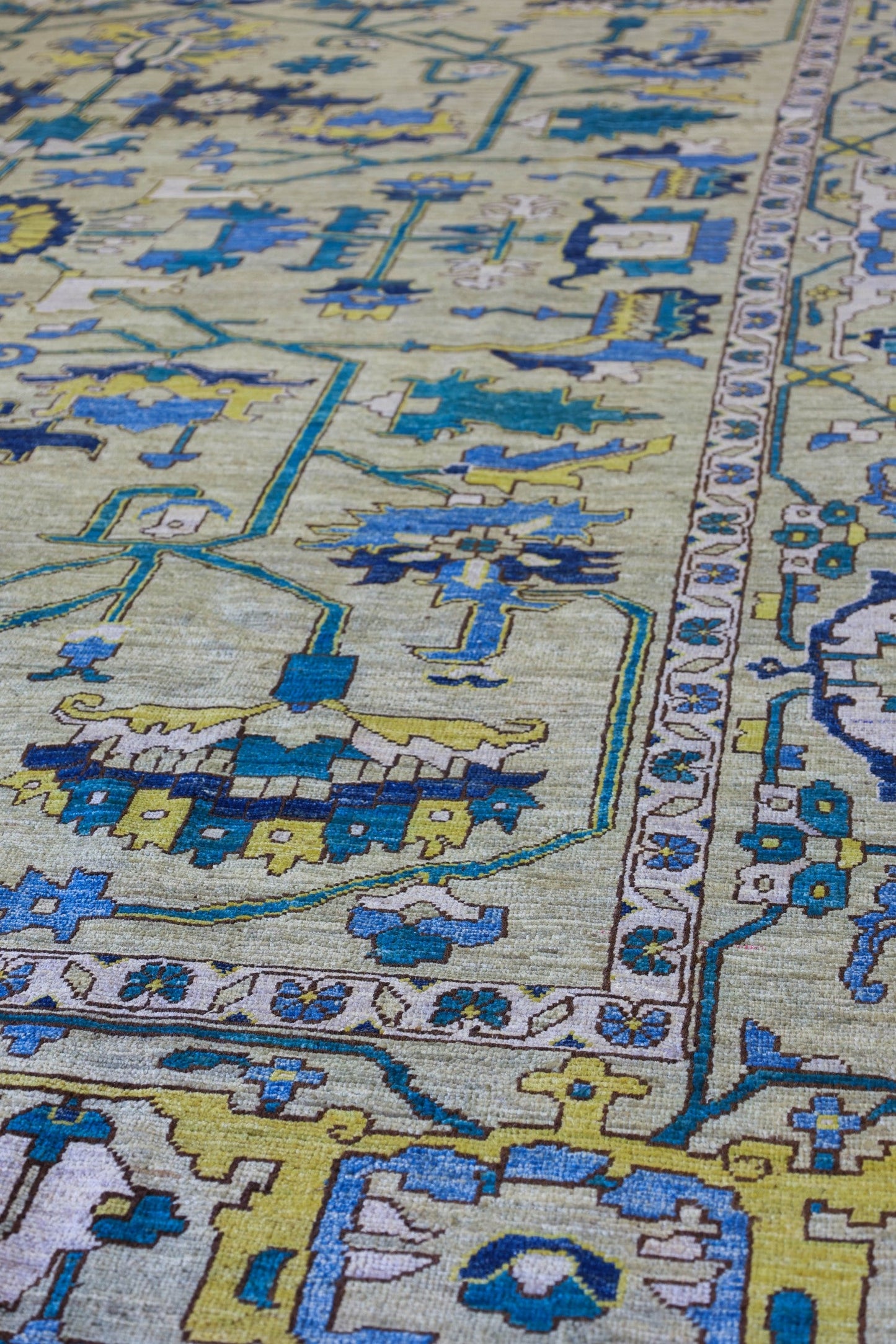 Heriz Handwoven Tribal Rug, J79701