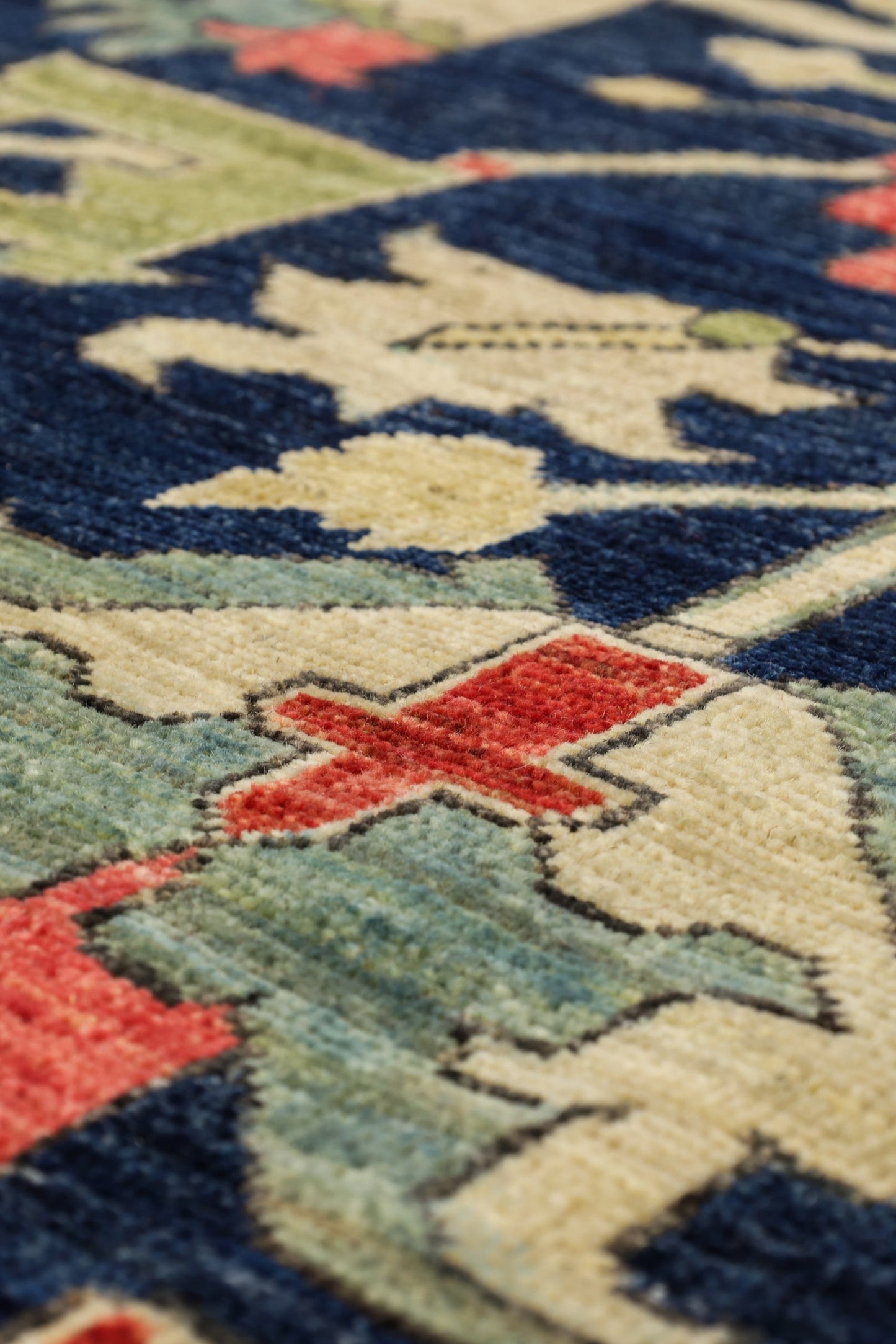 Heriz Handwoven Tribal Rug, J80750