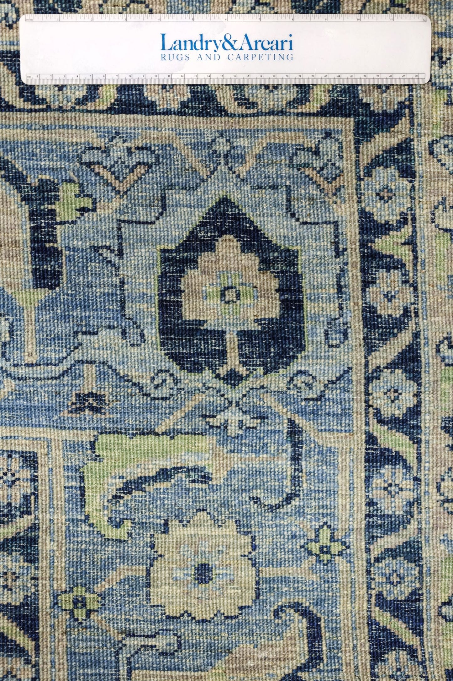 Heriz Handwoven Tribal Rug, J81331