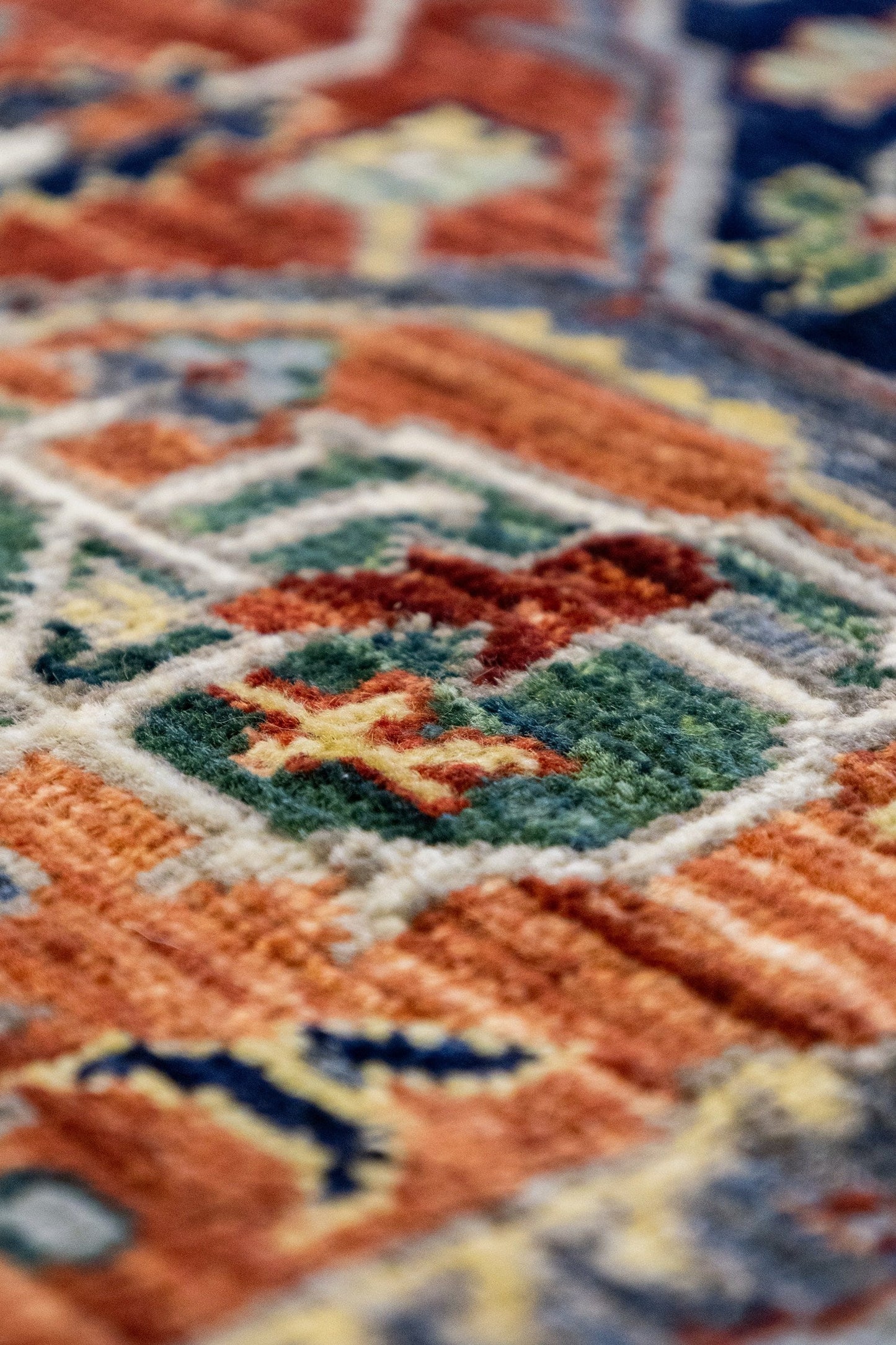 Heriz Handwoven Tribal Rug, J87108