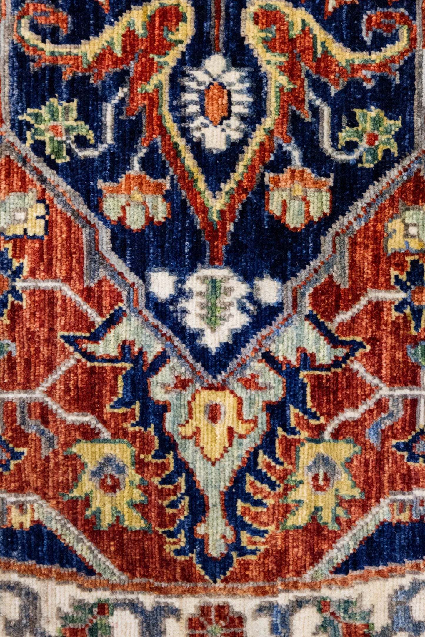 Heriz Handwoven Tribal Rug, J87108