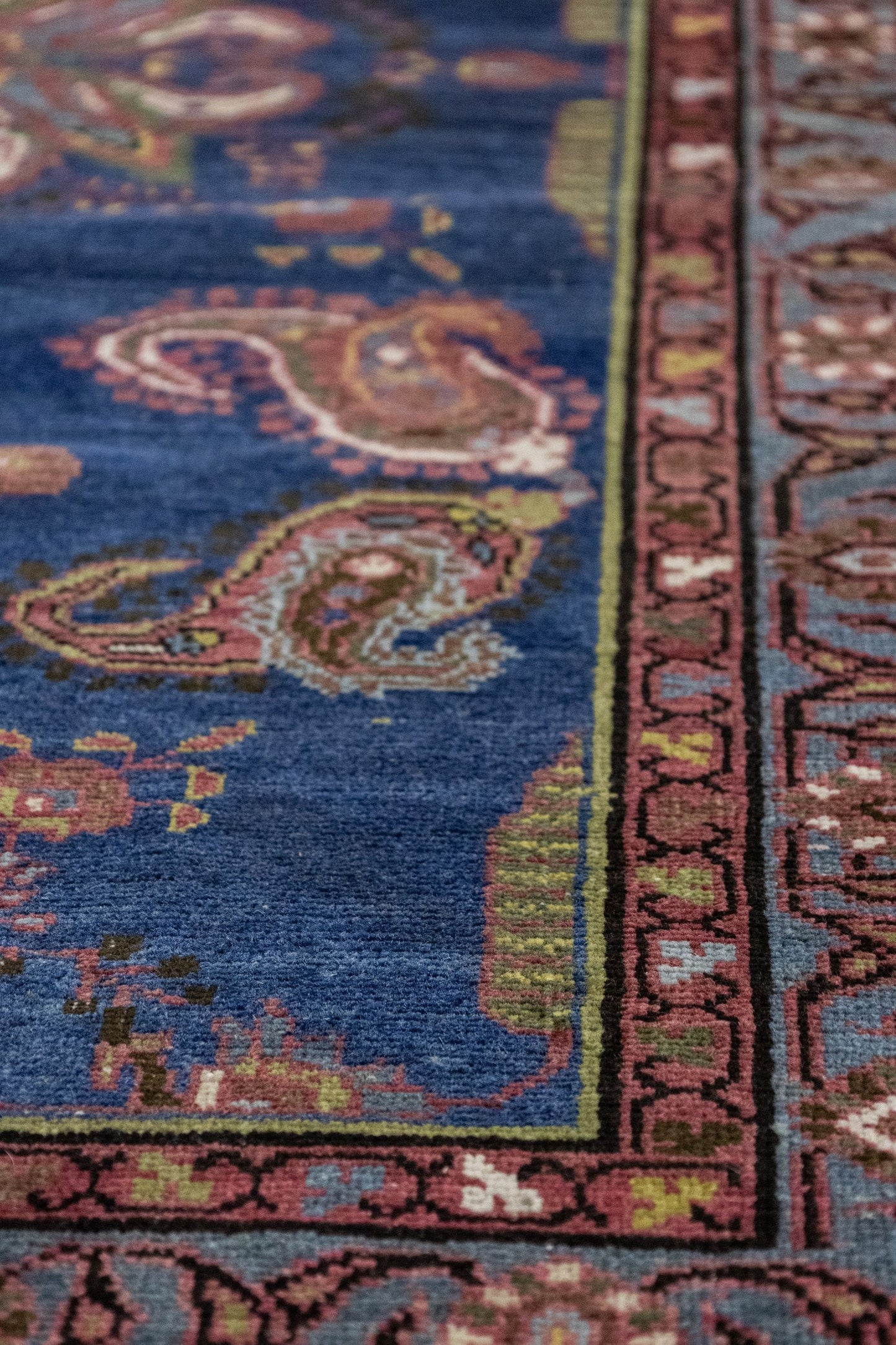 Vintage Heriz Handwoven Tribal Rug, J88238
