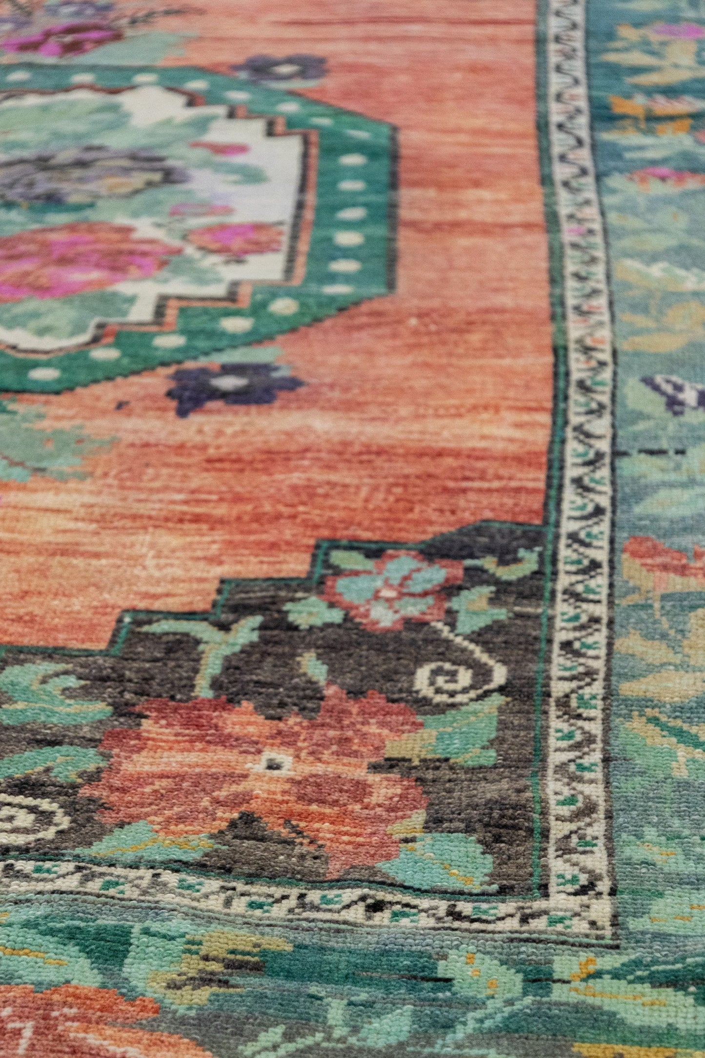 Vintage Kars Handwoven Tribal Rug, J88025