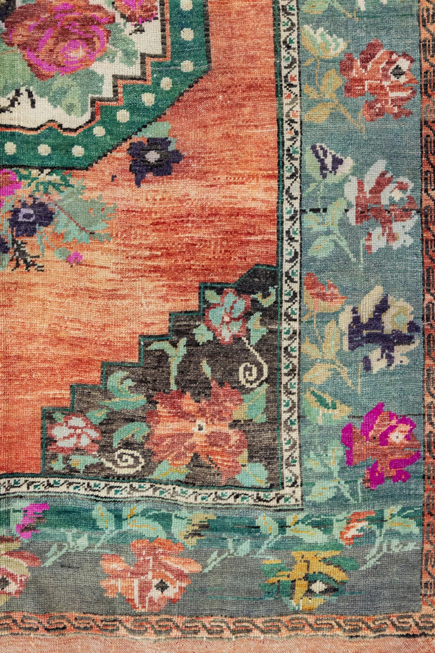Vintage Kars Handwoven Tribal Rug, J88025