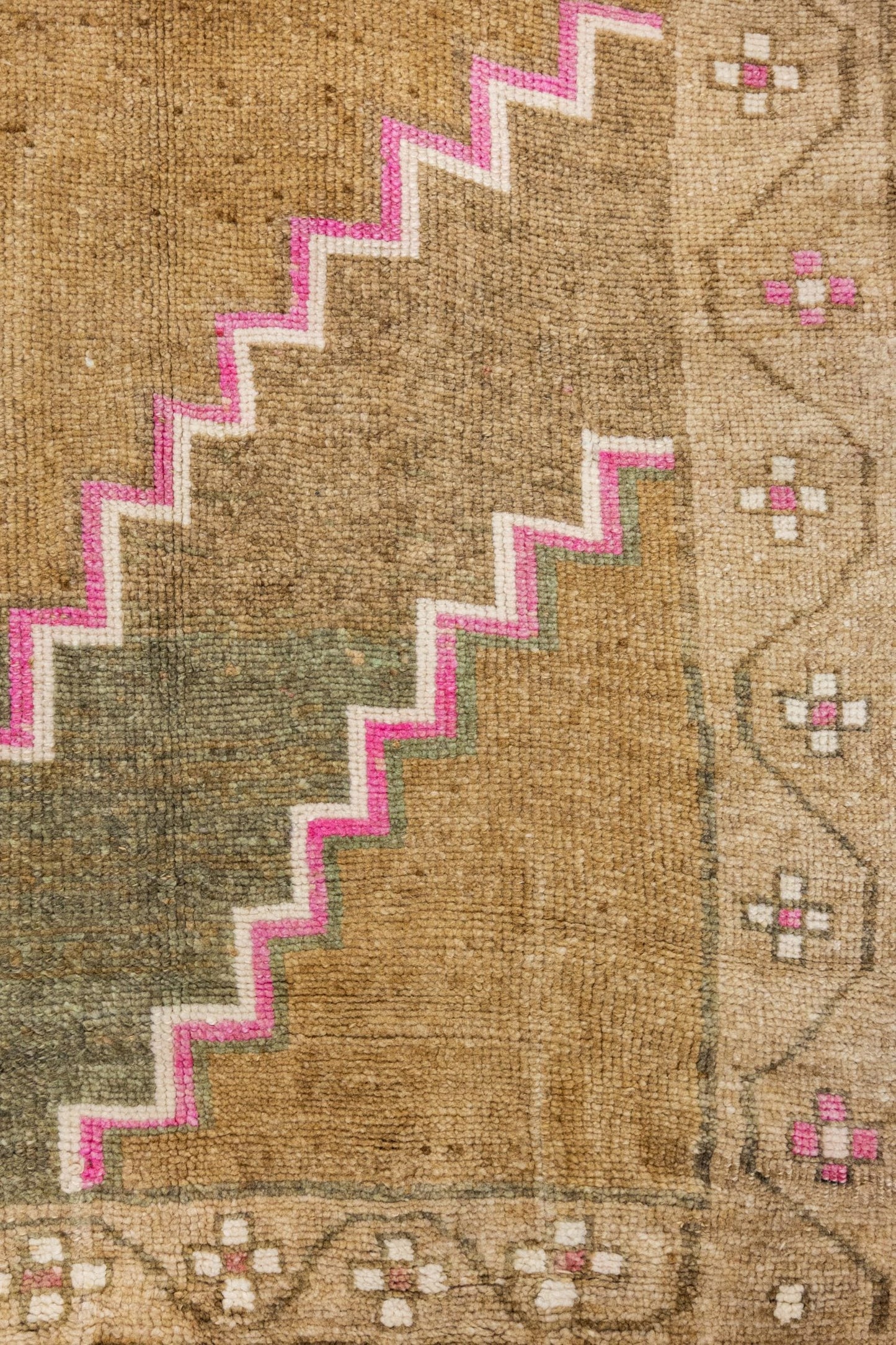 Vintage Kars Handwoven Tribal Rug, J88594