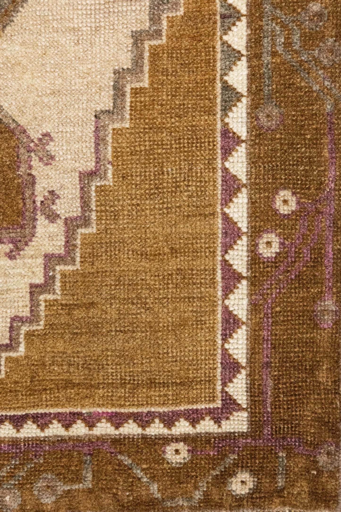 Vintage Kars Handwoven Tribal Rug, J88603